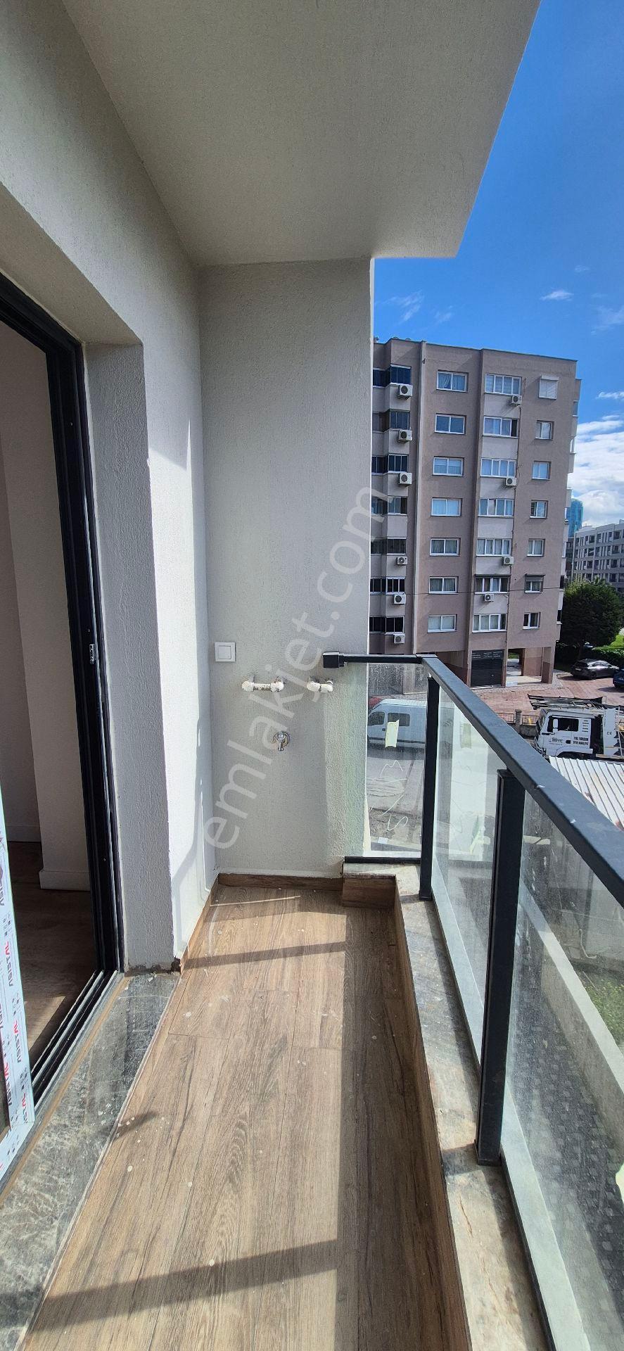 Bayraklı Da 3+1 Kiralık Lüks Daire. - Görsel 12