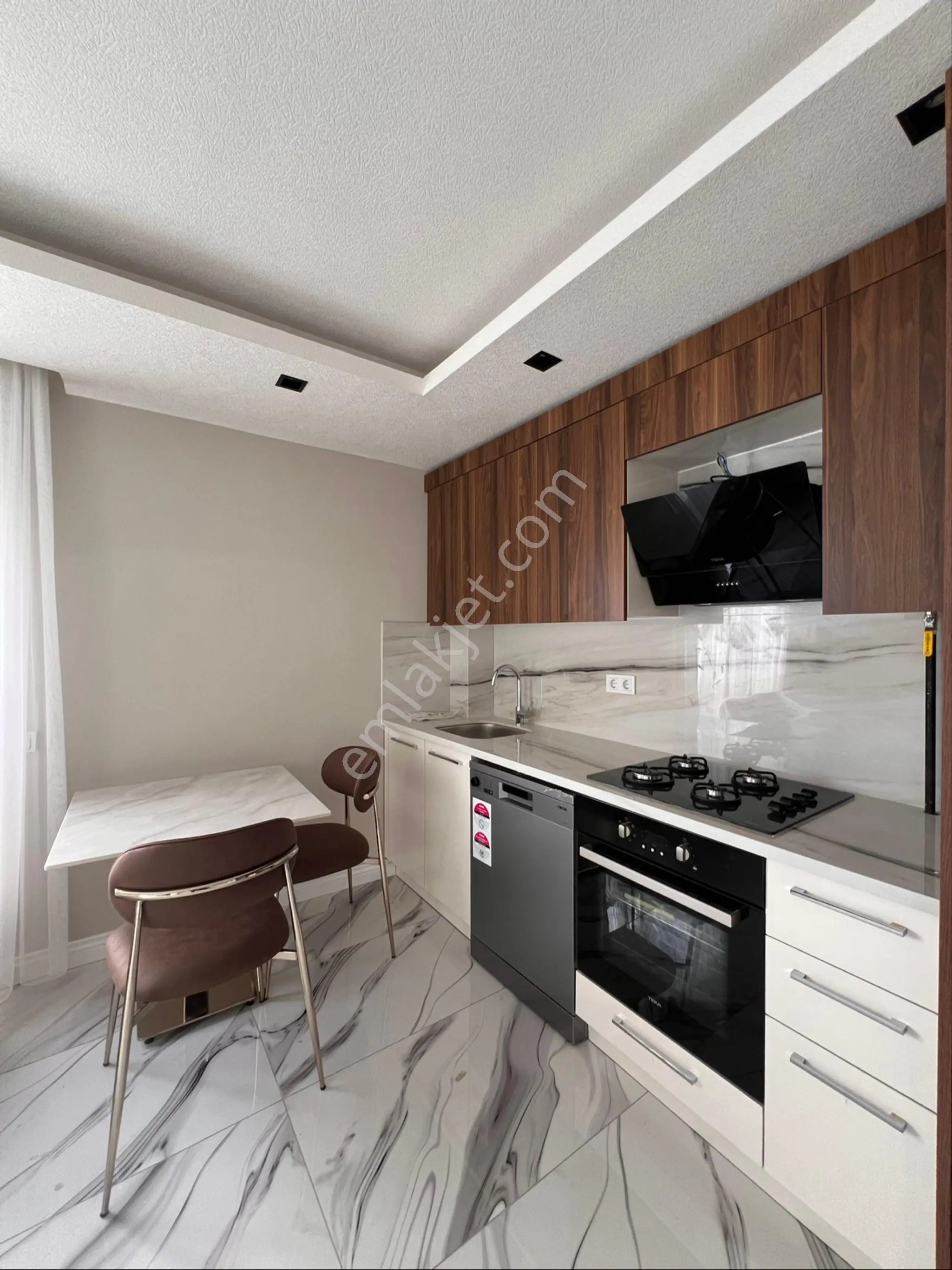 Antalya Konyaaltı Sıfır Bınada Sıfır Eşyalı Katta Çok Genış Salon Ve Odaya Sahıp Fırsat 1 + 1 Daıre - Görsel 5