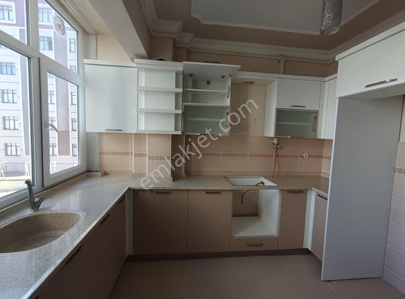 Akçaabat Ortamahalede Kiralık 2+1 Daire - Görsel 14