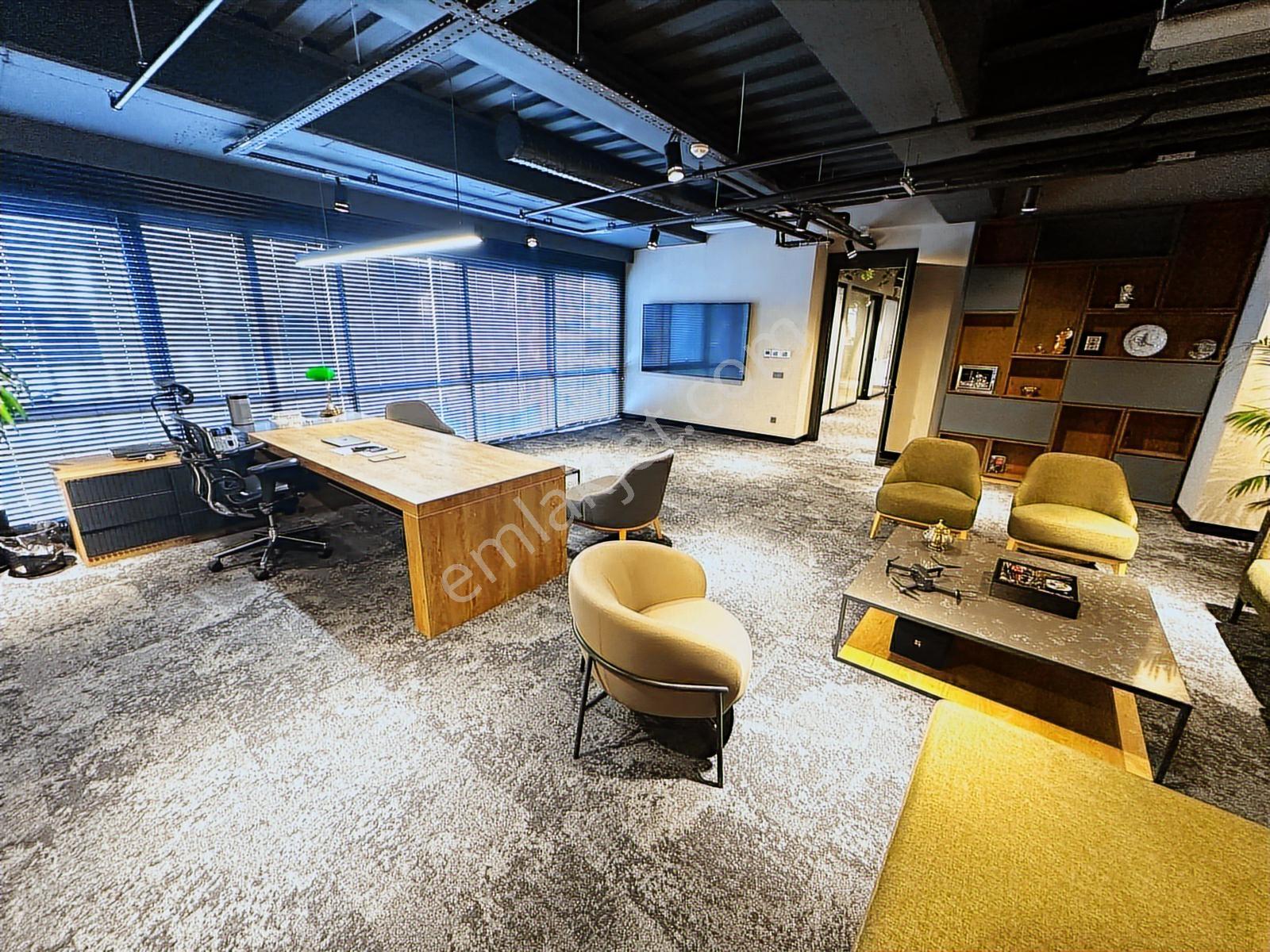 Metropol İstanbul 685 M2 Full Dekorasyonlu Hazır Ofis Katı - Görsel 16