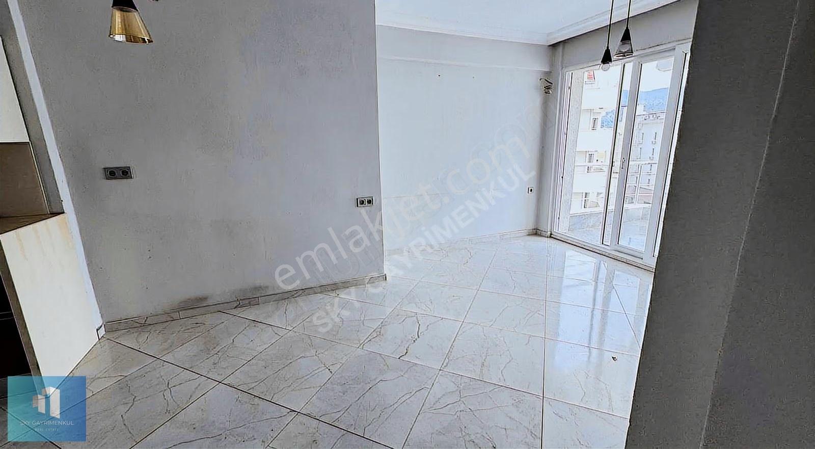 Maramris Çıldır'da Deniz Manzaralı Kiralık Daire - Görsel 15