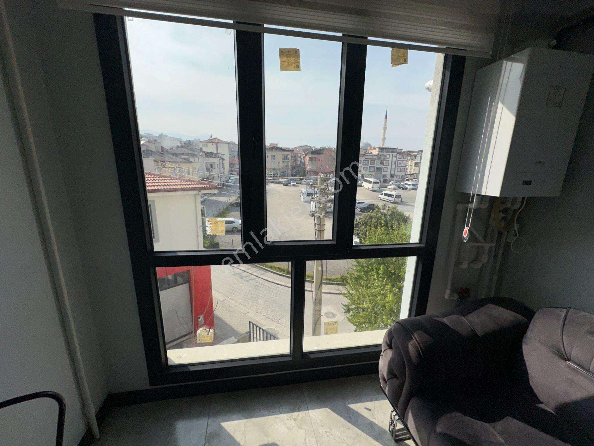 Çınara Yakın Yeni Bina Eşyalı Kiralık 1+1 Kombili Ara Kat Daire - Görsel 4