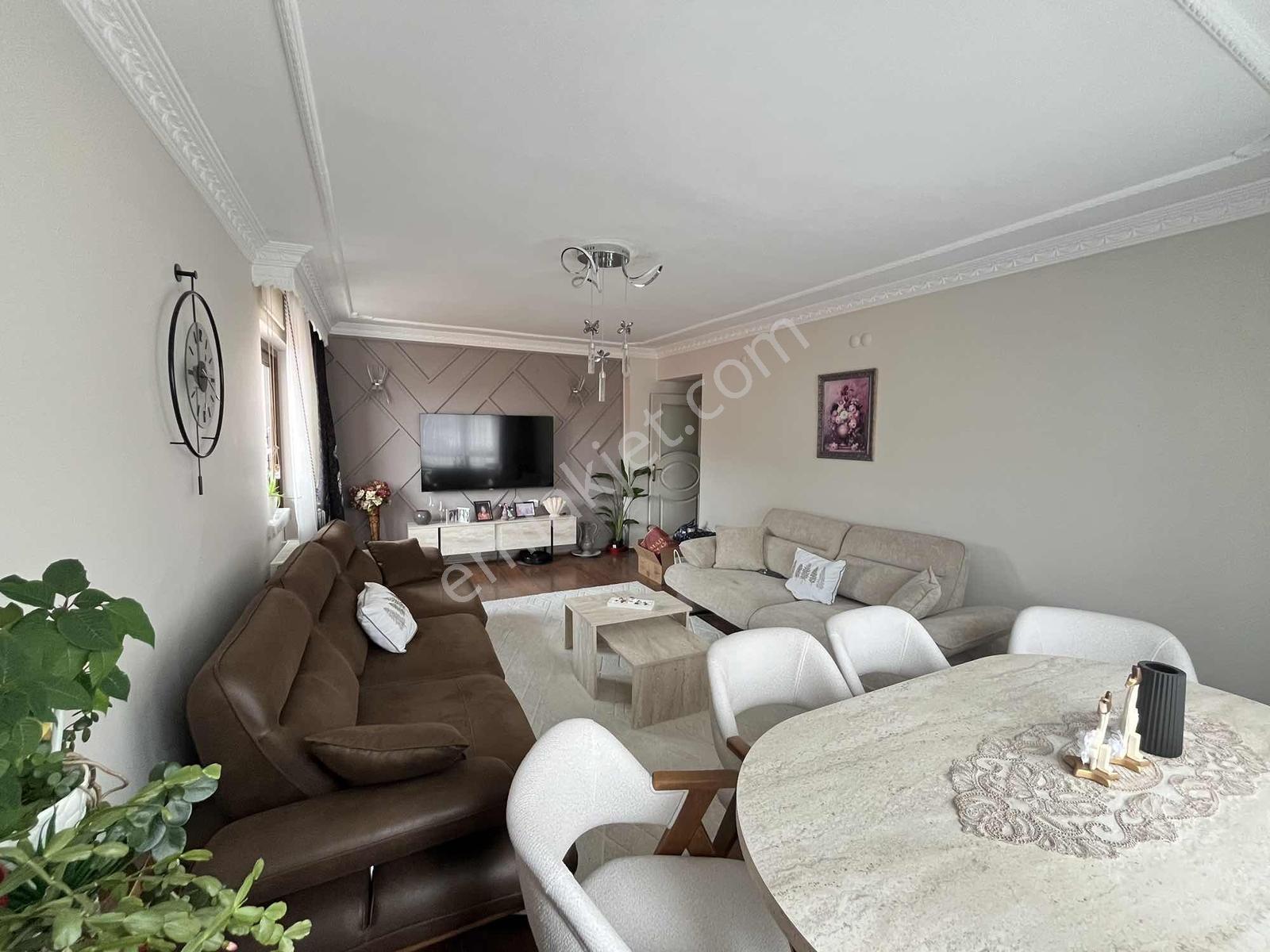 Dairemiz Kök Tapu 3+1 110 M2 Yonca Market & Park Manzaralıdır..