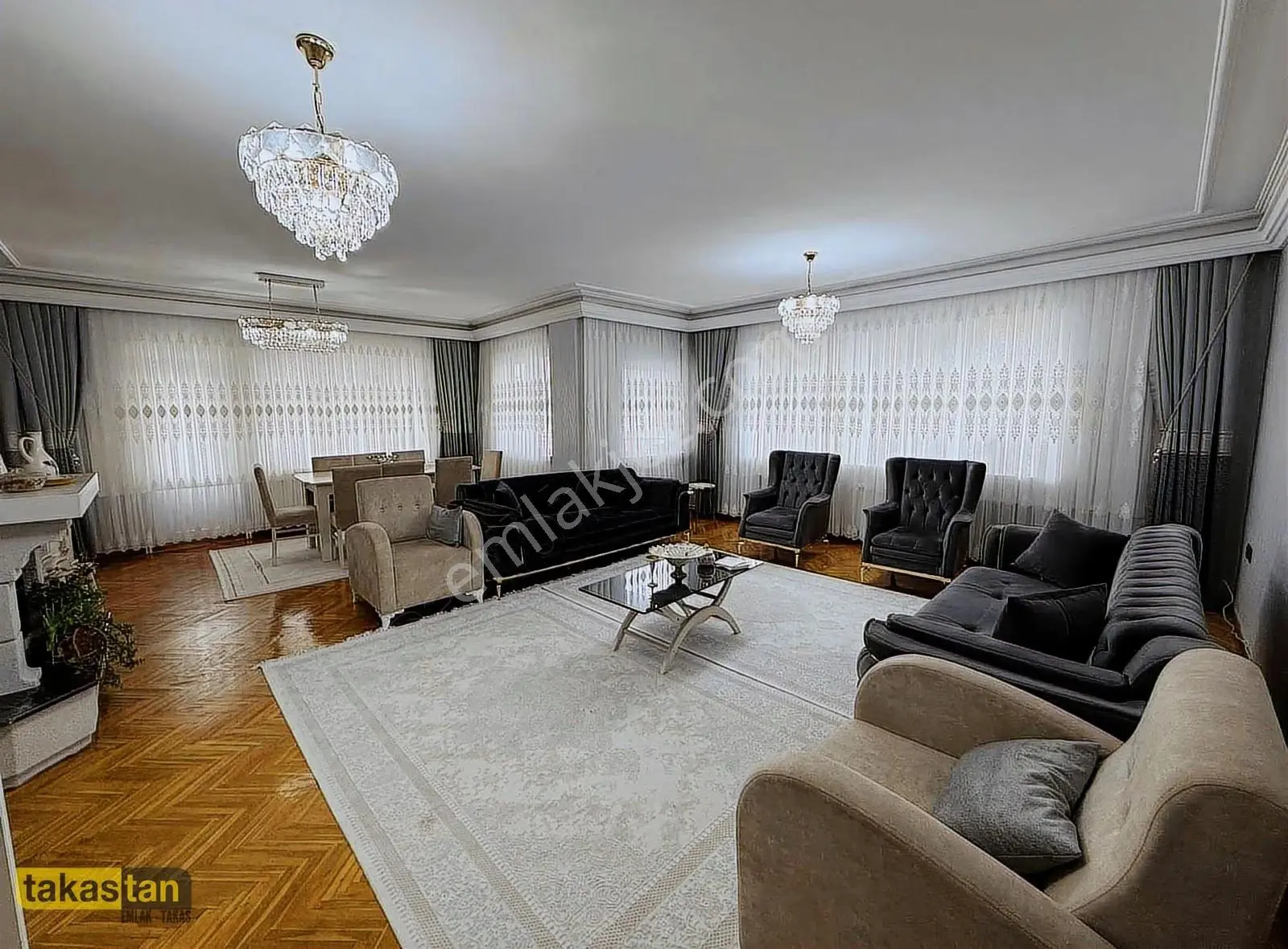 Pancarlı Mahallesinde Geniş 200 M² 3+1 Satılık Daire