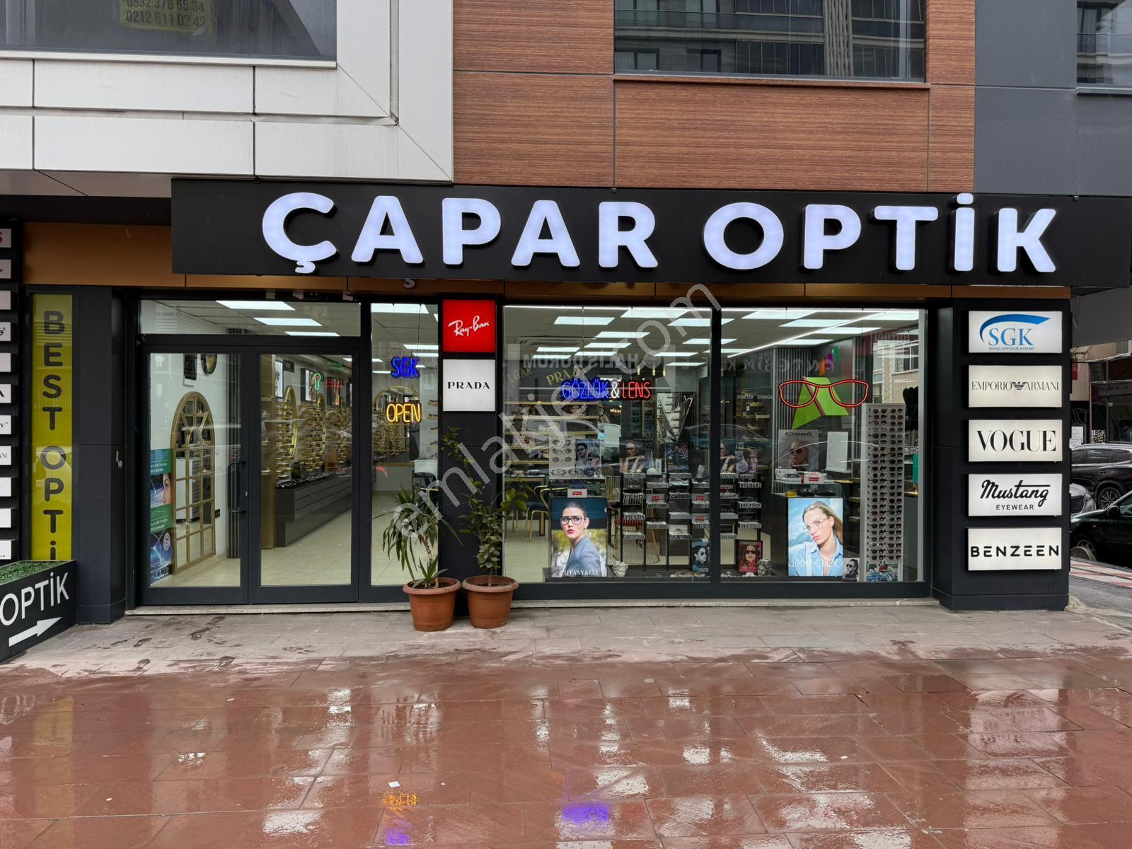 Bağcılar Merkezde Satılık Köşe Dükkan - 75m² Yatırım Fırsatı - Görsel 2