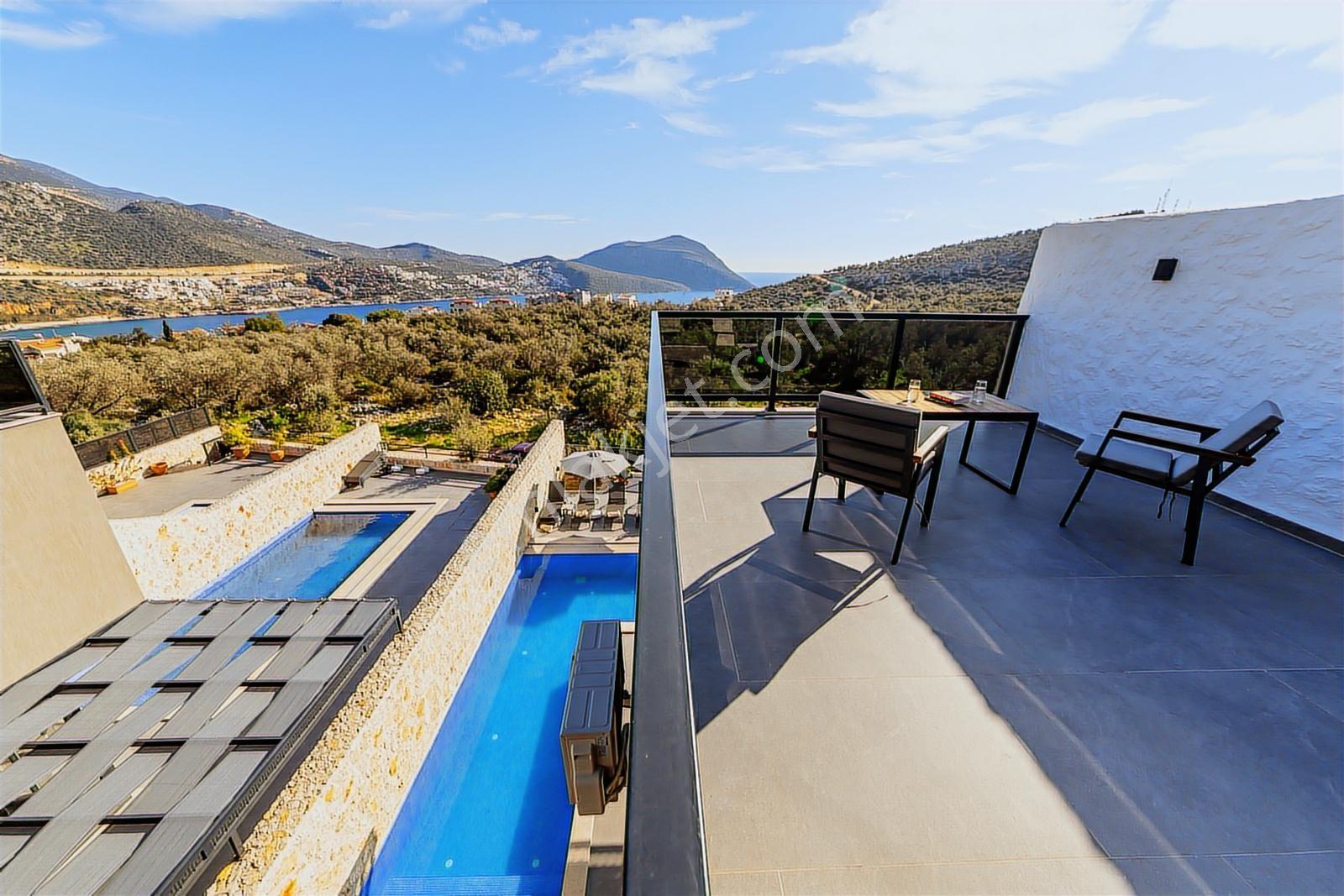 Kılıçsoy'dan Kaş Kalkan'da Havuzlu Yüksek Kira Getirili Villa - Görsel 32