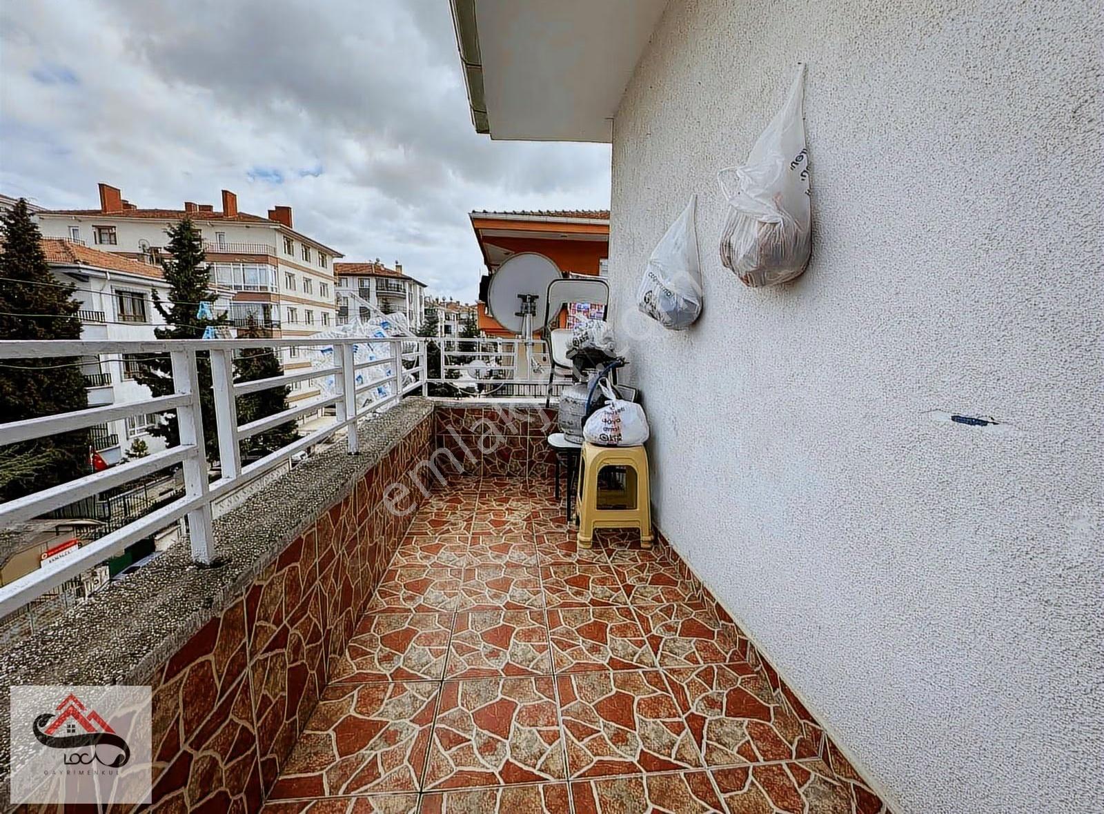 Loca'dan Pınarbaşı Mh. Son Kat Ön Cephe 3+1 Daire!!!