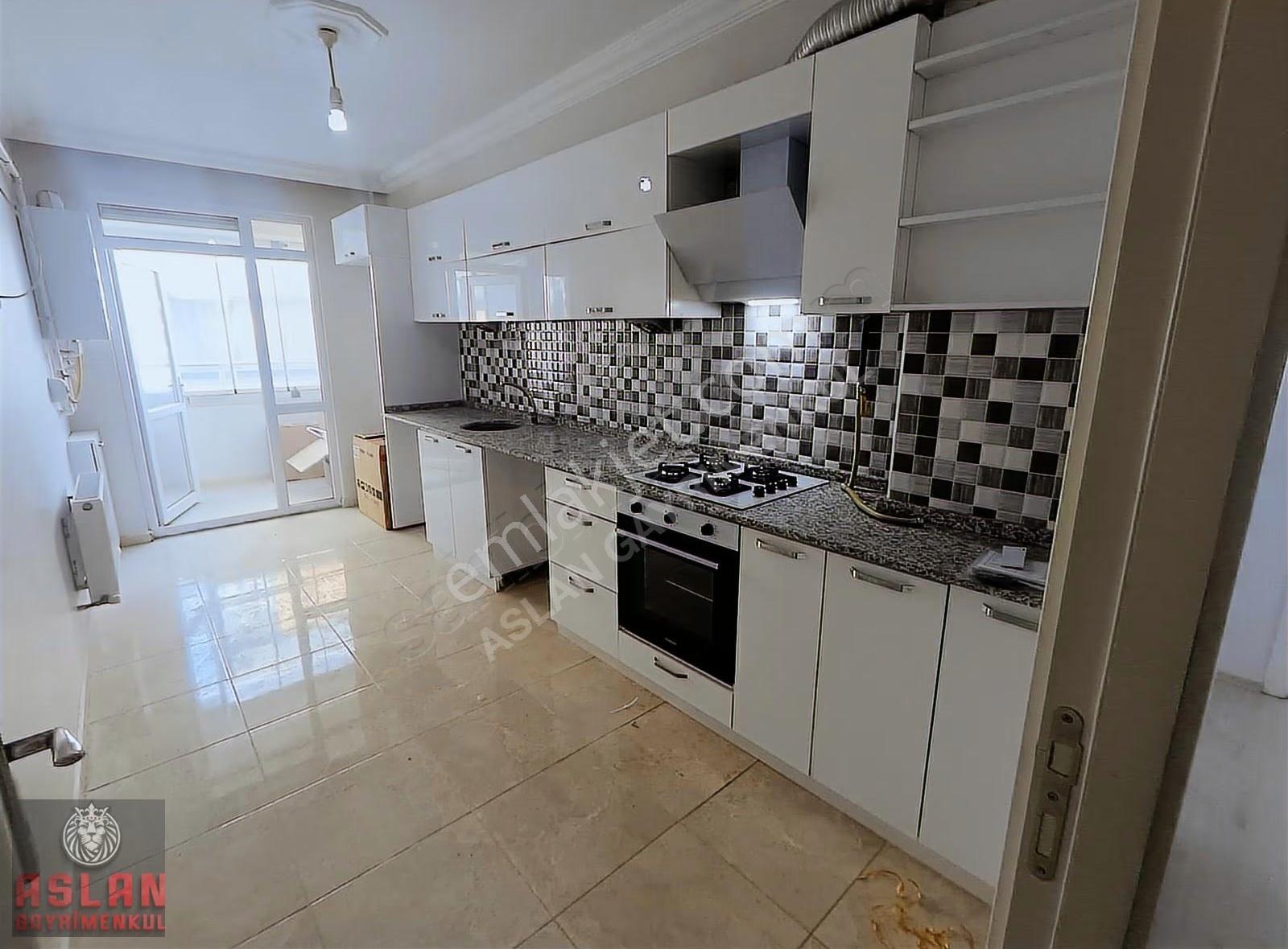 Aslan Emlak Tan Çamlıca'da Merkezi Konumda Kiralık 2+1 Daire - Görsel 17