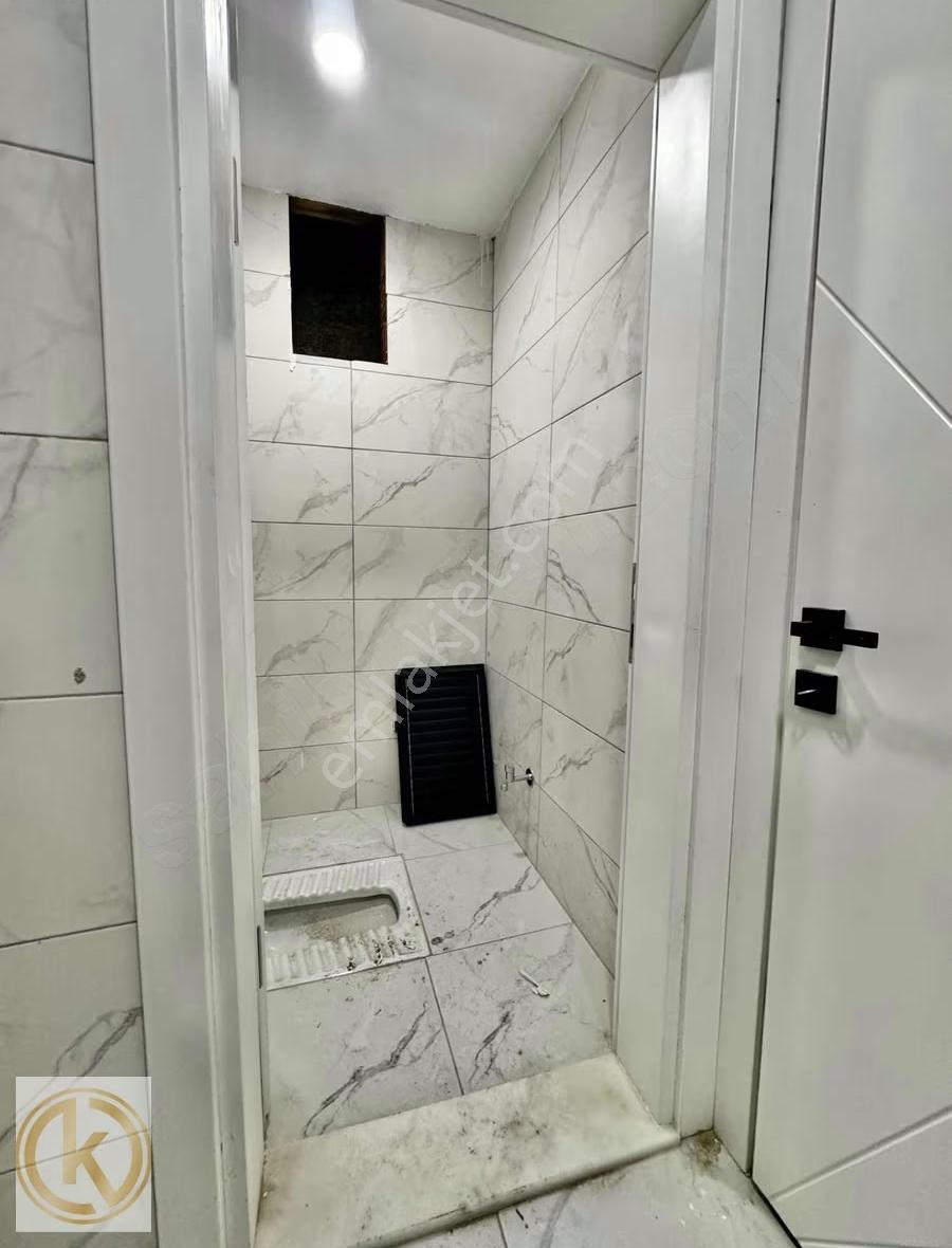 Kaymak Emlaktan Erenler'de 140m2 Garajlı Ara Kat Satlk Lüx Daire - Görsel 3