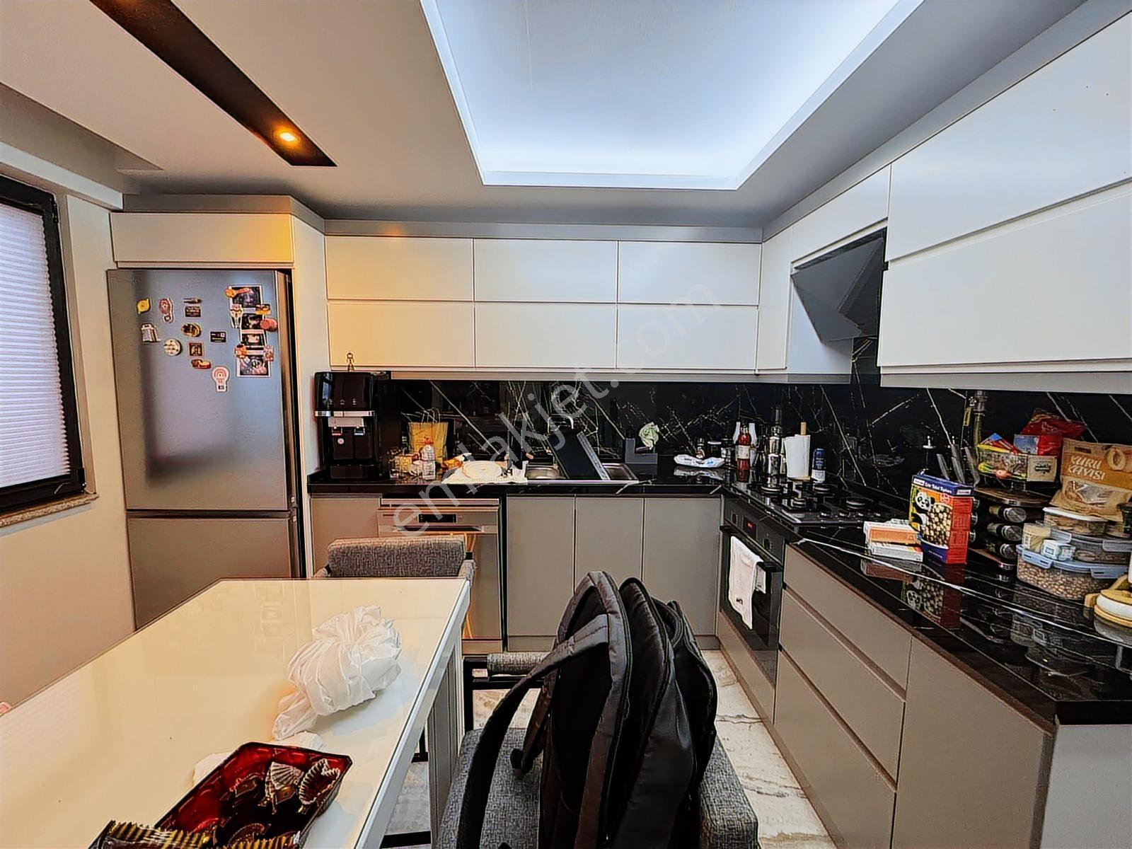 Bandırma Mavi Emlaktan Yeni Mahallede 2+1 Dublex Satılık Daire