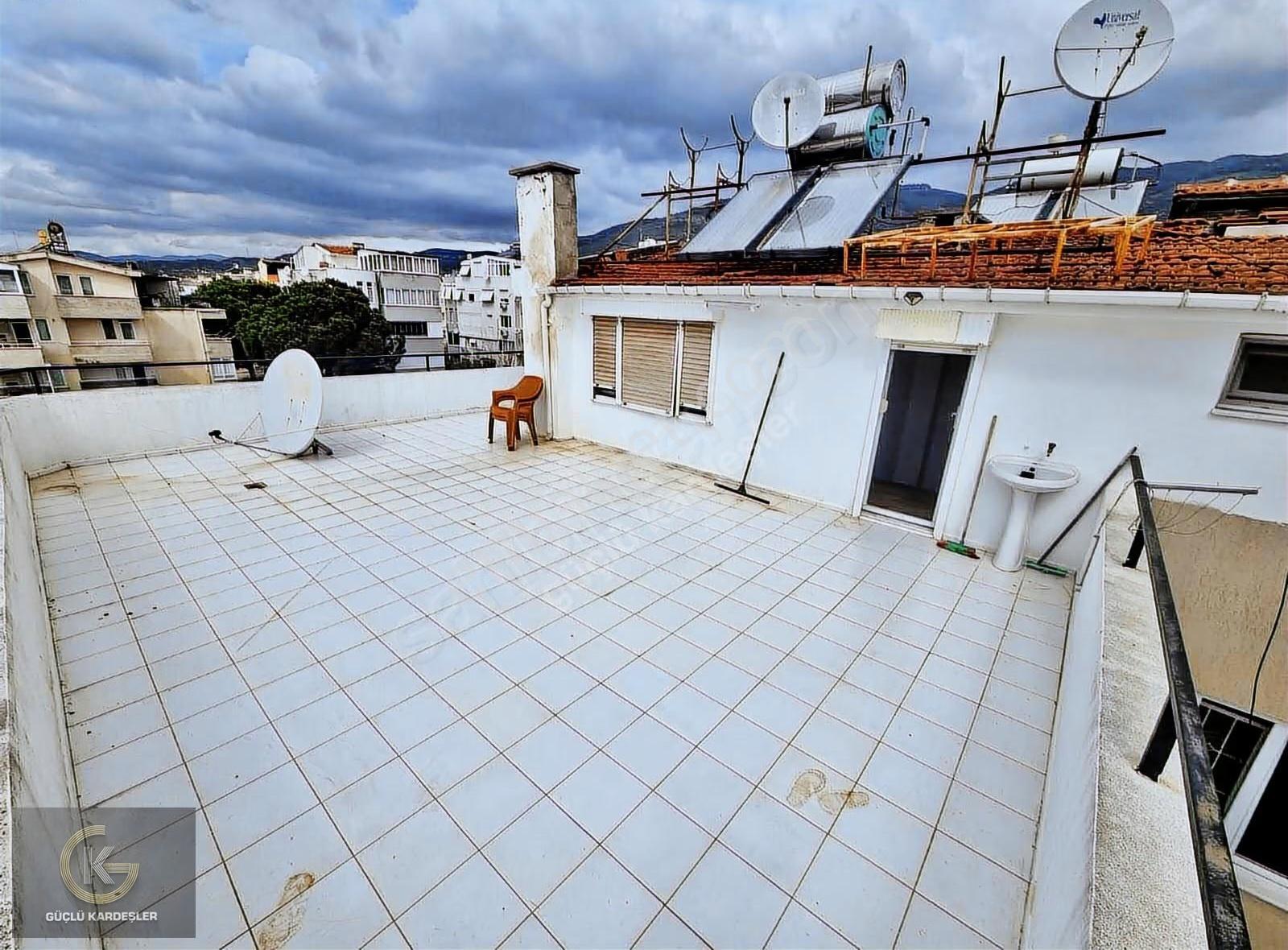 Güçlü Kardeşler Denize 150 Manzaralı Fırsat 2+1 Teraslı Dubleks