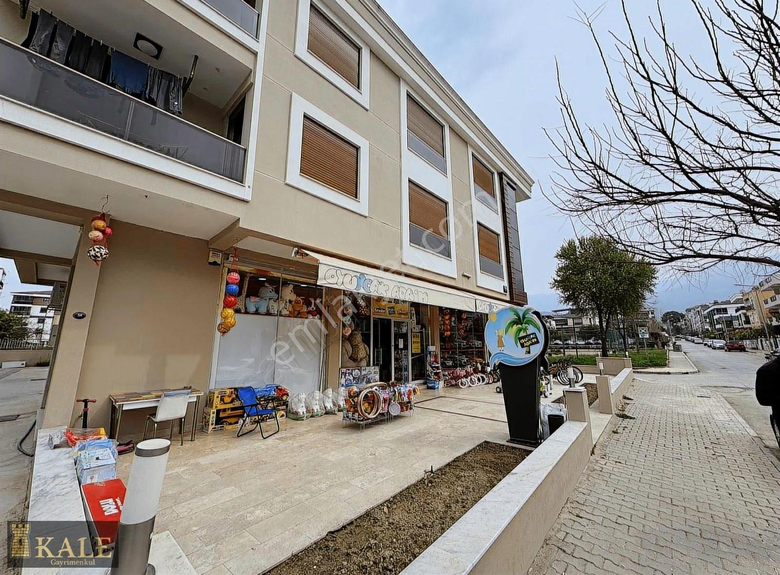 Kale'den Şehrin Kalbinde Satılık Dükkan - Görsel 6