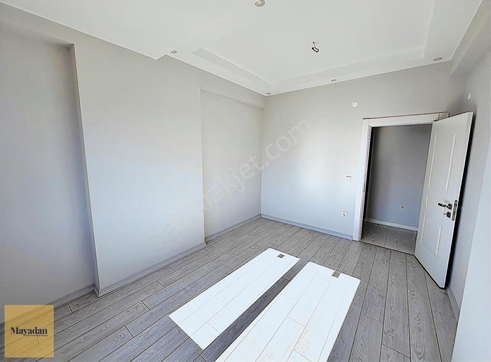 Maya'dan Zafer Mahall, 180 M2 3+1, Havuzlu, Kapalı Otoparklı - Görsel 15