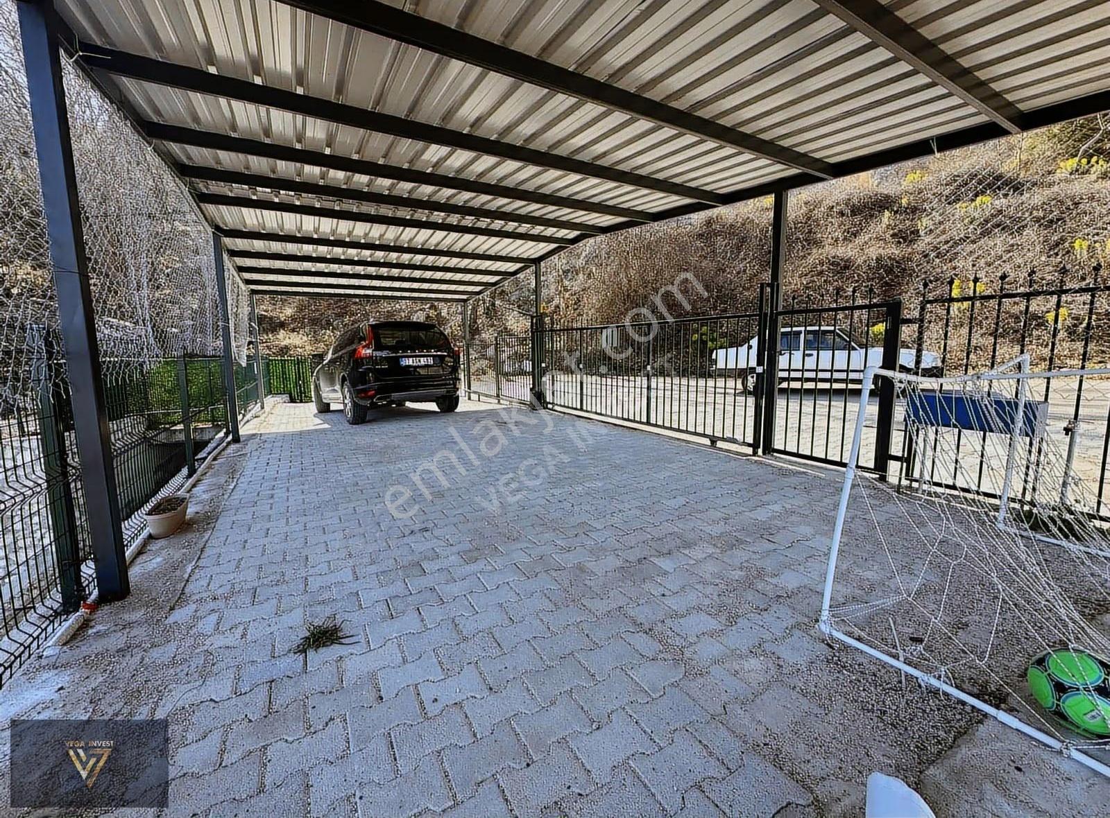 Geyikbayırında Bahçesinden Şelale Akan Antalya Manzaralı Yazlık - Görsel 7
