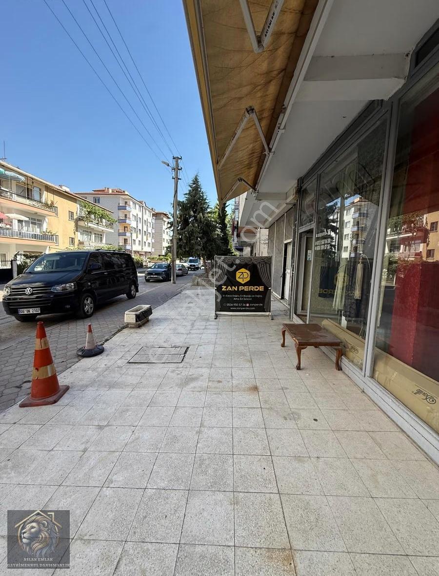 Bosna Caddesine Cephe Satılık Yatırımlık Satılık Dükkan - Görsel 4