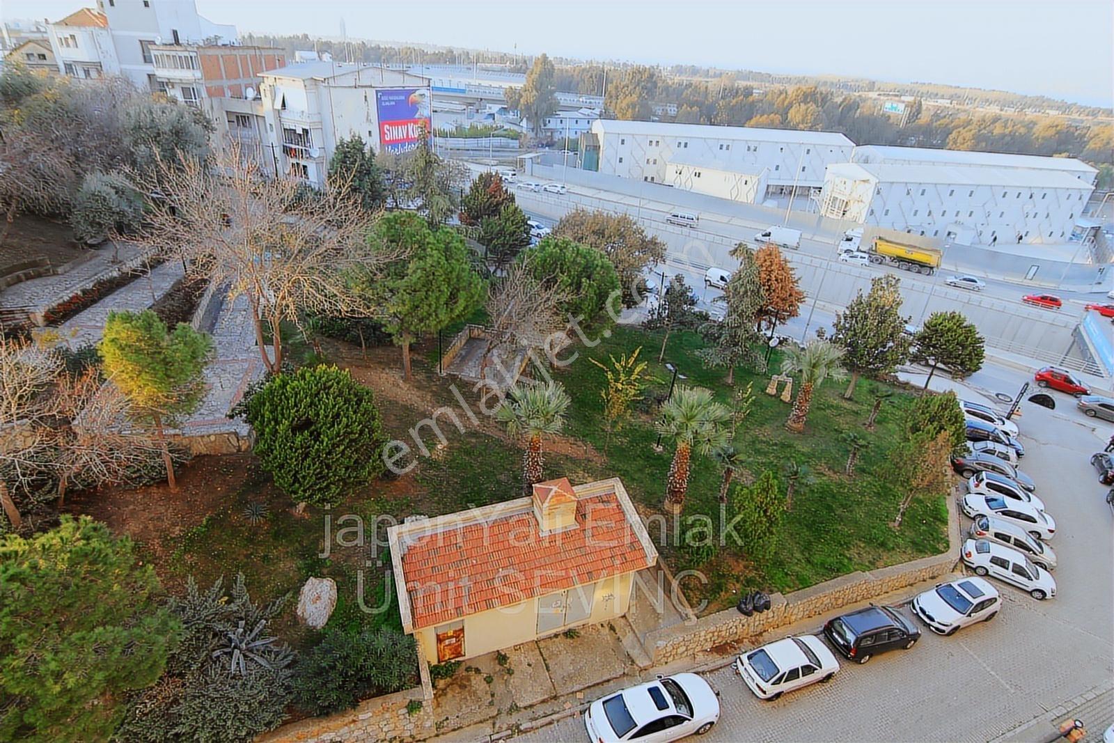 Üçkuyular İkiztepe Sitesinde Satılık 3 Cephe 150 M2 3+1 Deniz M - Görsel 12