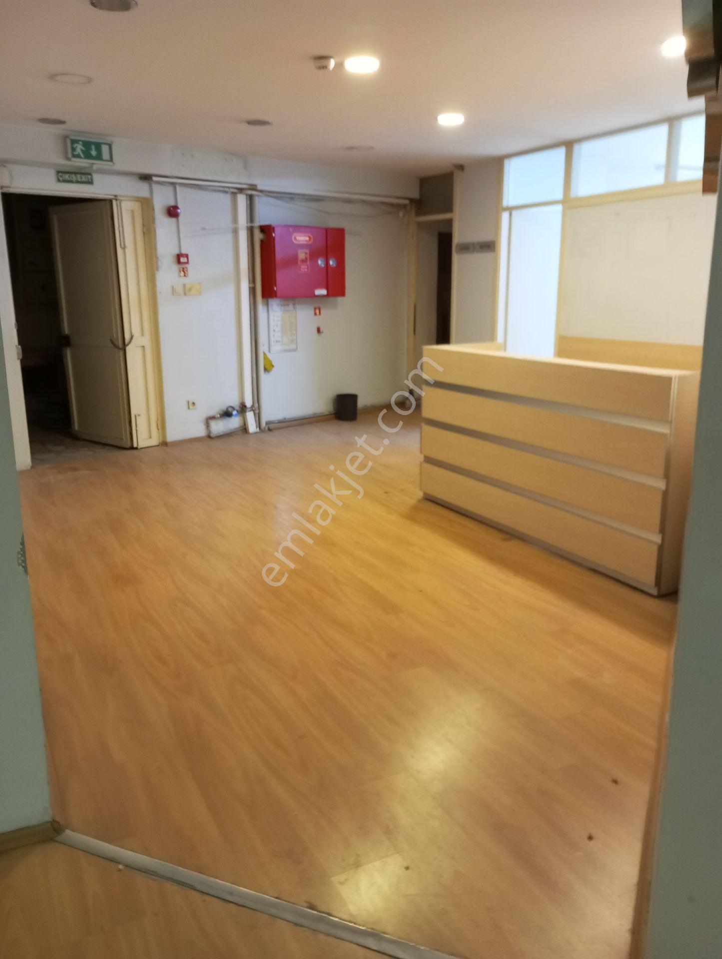 İstanbul Kağıthane 4.levent Emniyetevlerde 850 M² Ulaşımın Merkezinde Her İşe Uygun Kiralık İşyeri - Görsel 13