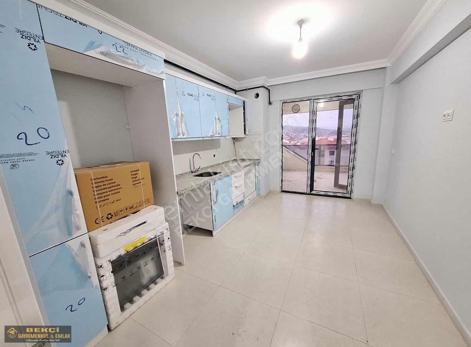 Esentepe Güneş Market Arkası Sıfır 3+1 Ebvyn Banyolu 3 Wc 2 Blkn