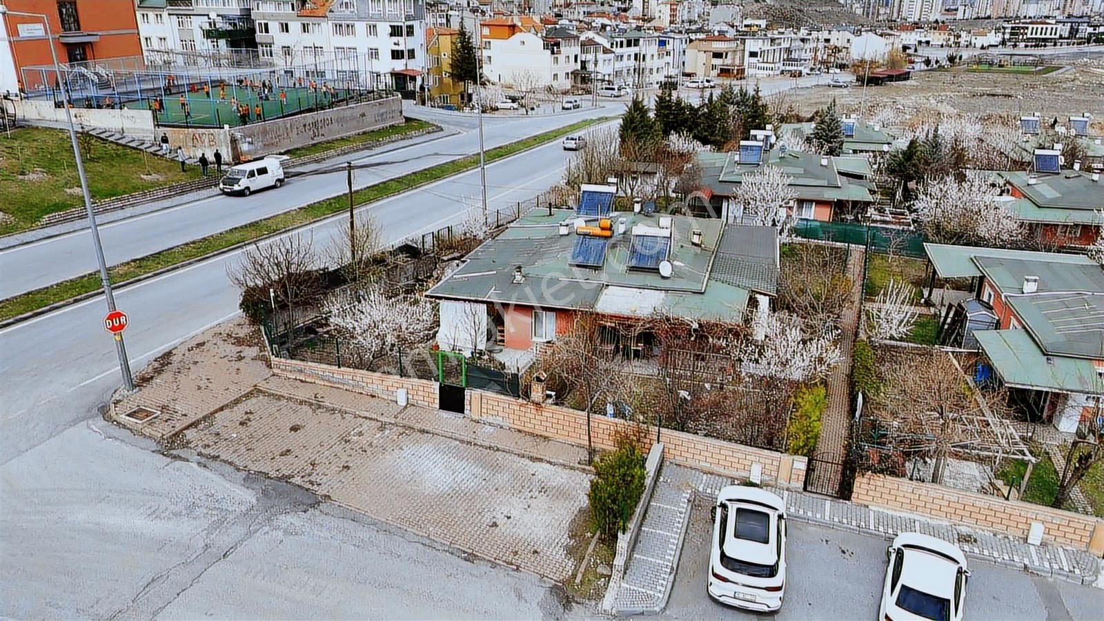 Becende Butik Bahçeli Ev 2+1 - Görsel 21