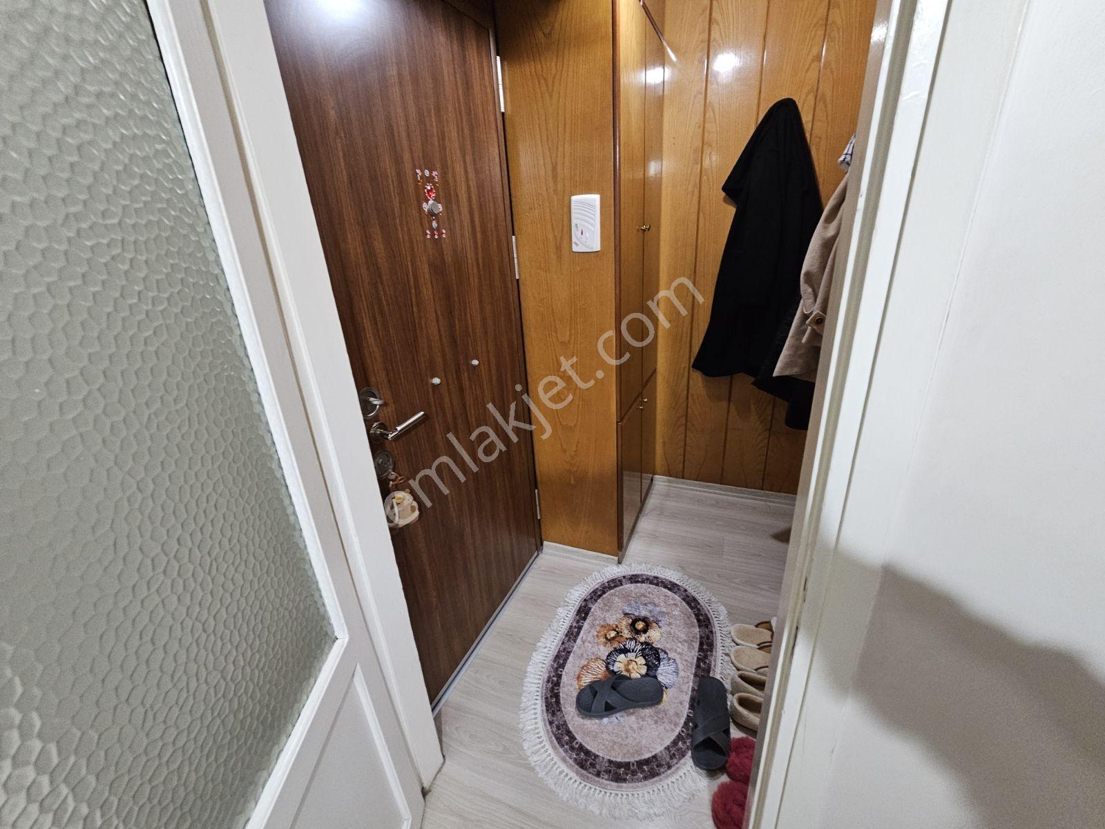 Fatih Şehremini Mahallesi 90mk 2+1 Full Eşyalı Balkonlu 45.000tl - Görsel 20