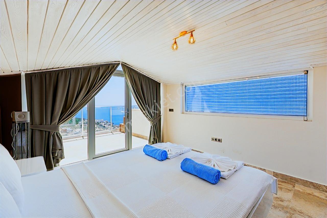 Gökhan Gökdemir'den Panoramik Deniz Manzaralı Satılık Villa - Görsel 14