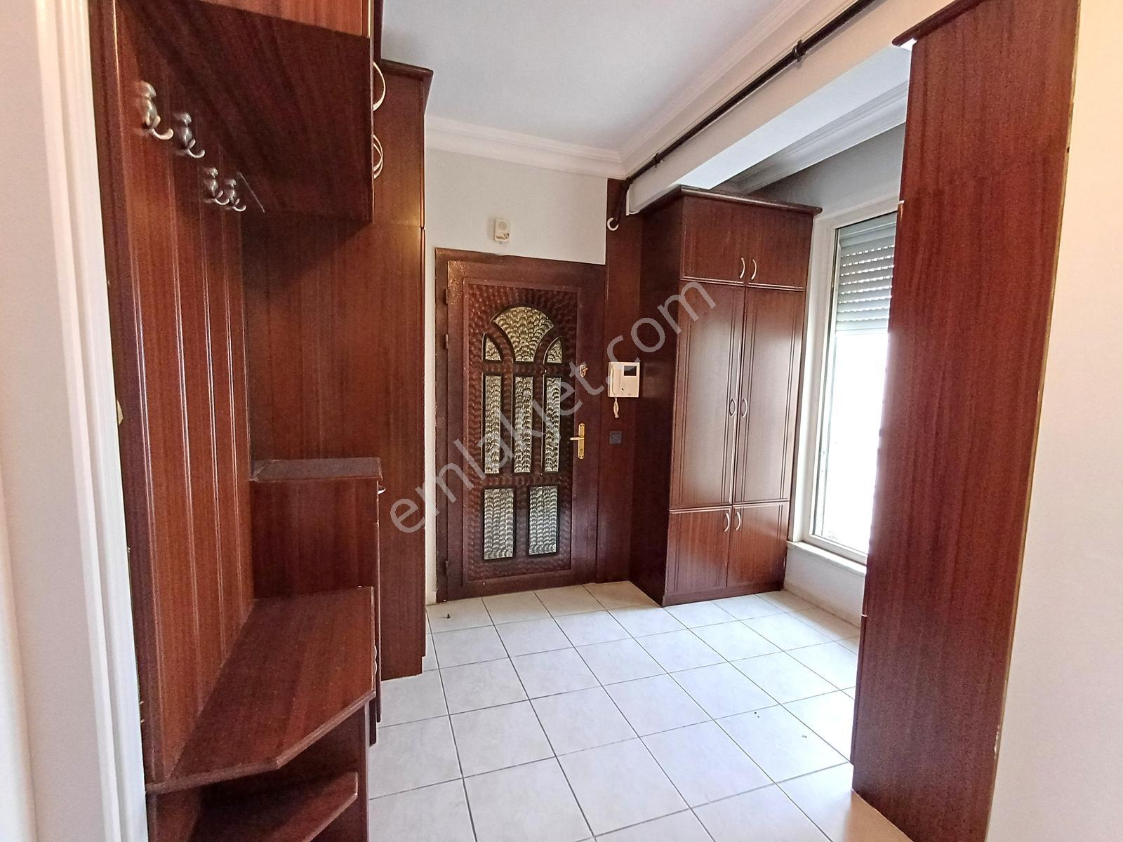 Yeşilbahçede Ev/ofise Uygun Doğalgazlı 330m2 Kiralık 5+1 Dubleks - Görsel 2