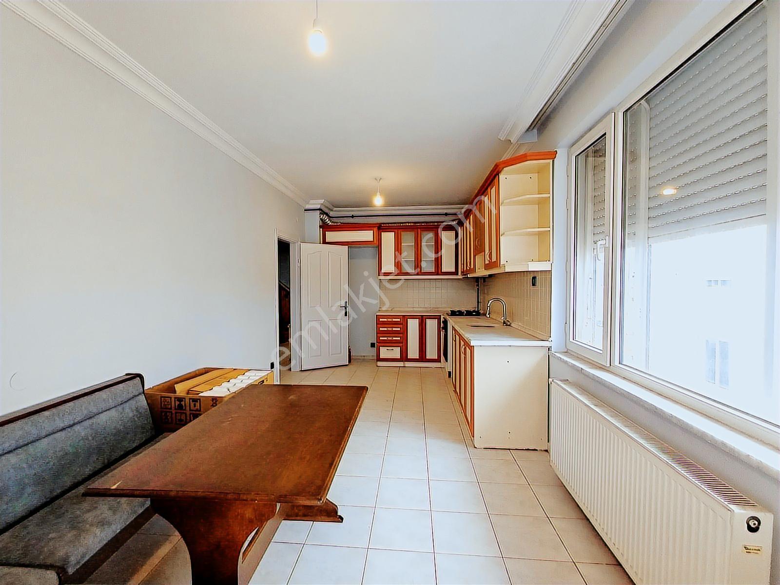 Yeşilbahçede Ev/ofise Uygun Doğalgazlı 330m2 Kiralık 5+1 Dubleks - Görsel 8