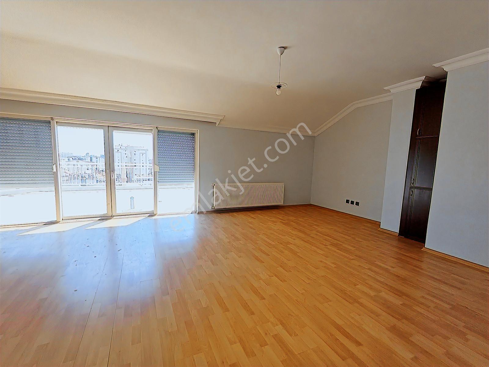 Yeşilbahçede Ev/ofise Uygun Doğalgazlı 330m2 Kiralık 5+1 Dubleks - Görsel 35