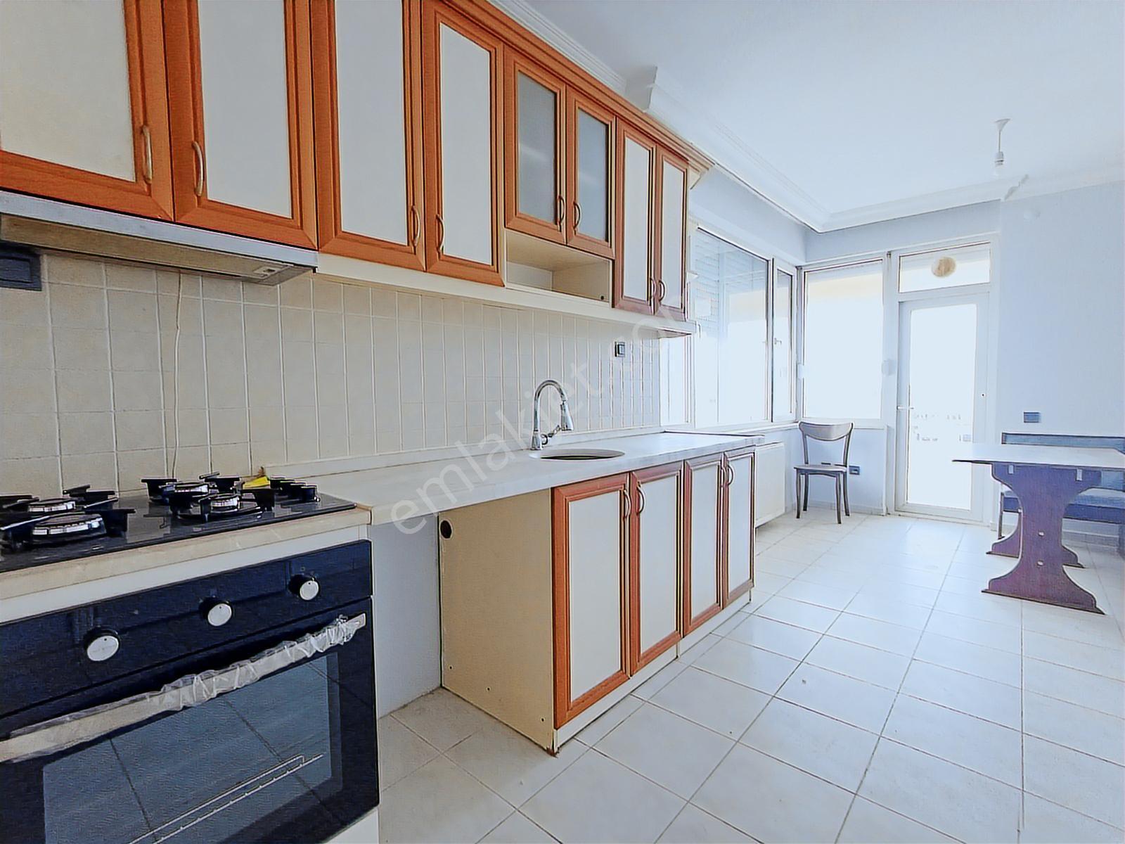 Yeşilbahçede Ev/ofise Uygun Doğalgazlı 330m2 Kiralık 5+1 Dubleks - Görsel 11