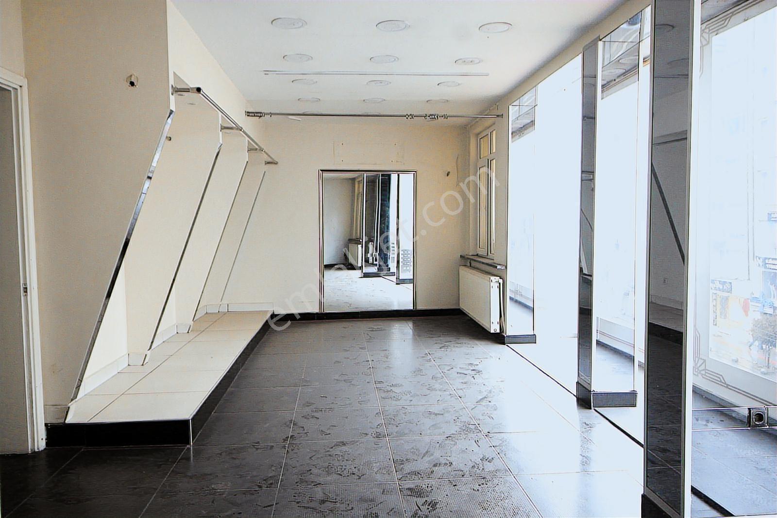 Altıparmak'ta Cadde Üstü Kiralık Mağaza - Görsel 14