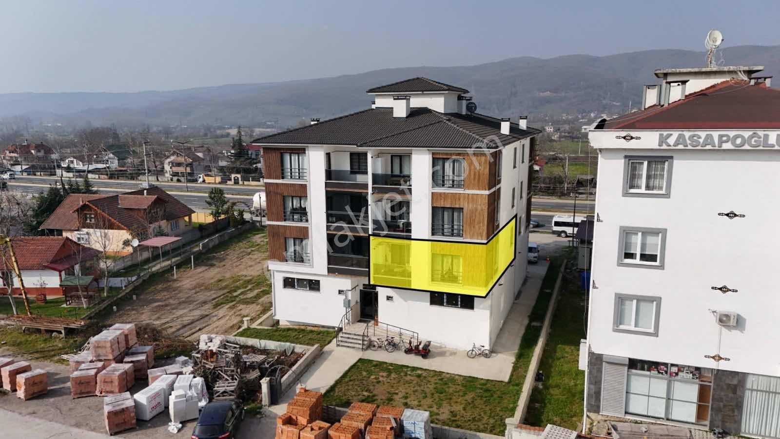 Ruşen Aydın Gayrimenkul'den Kaynaşlı Merkezde Satılık Yeni Daire - Görsel 6