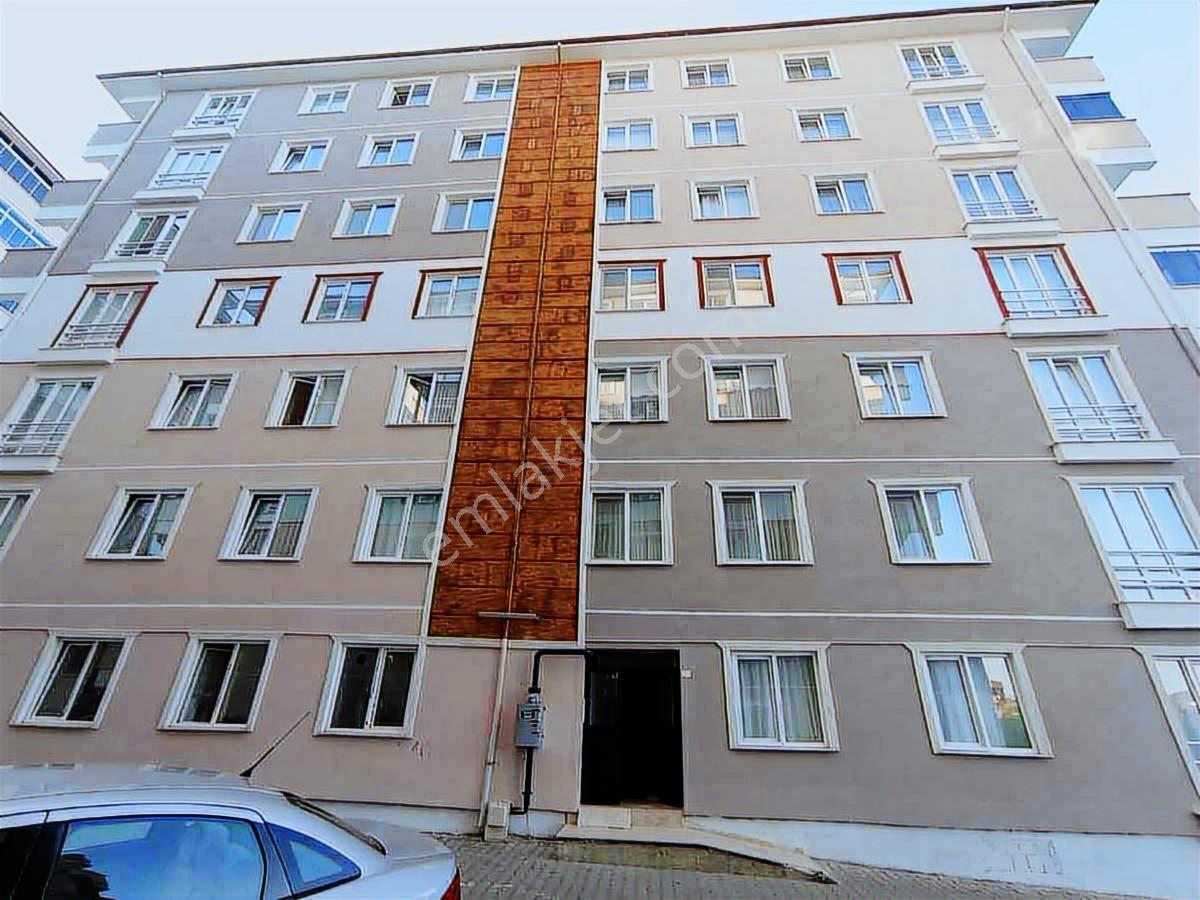 Re/max Ay Dan Gümüşovada 3+1 Kıralık Daire