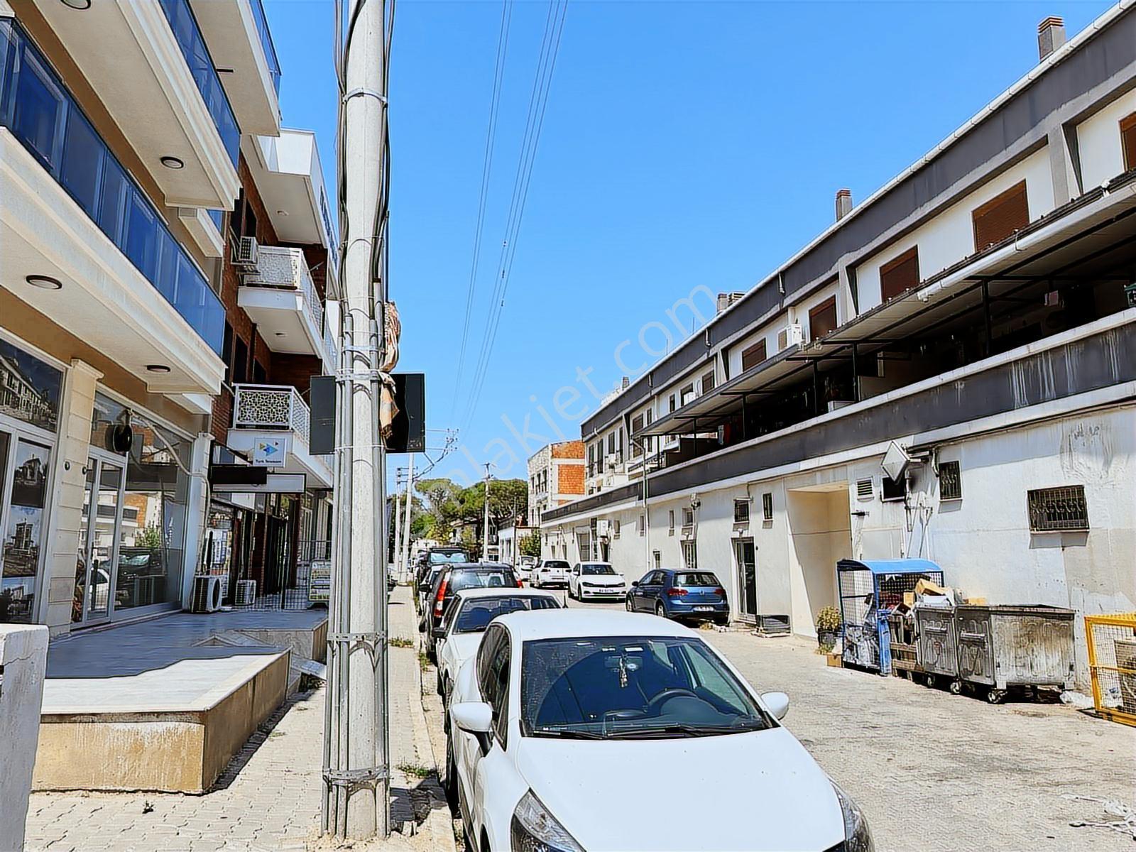 Foça Kazım Dirik Mah. Merkezi Konum Kiralık Dükkan - Görsel 17
