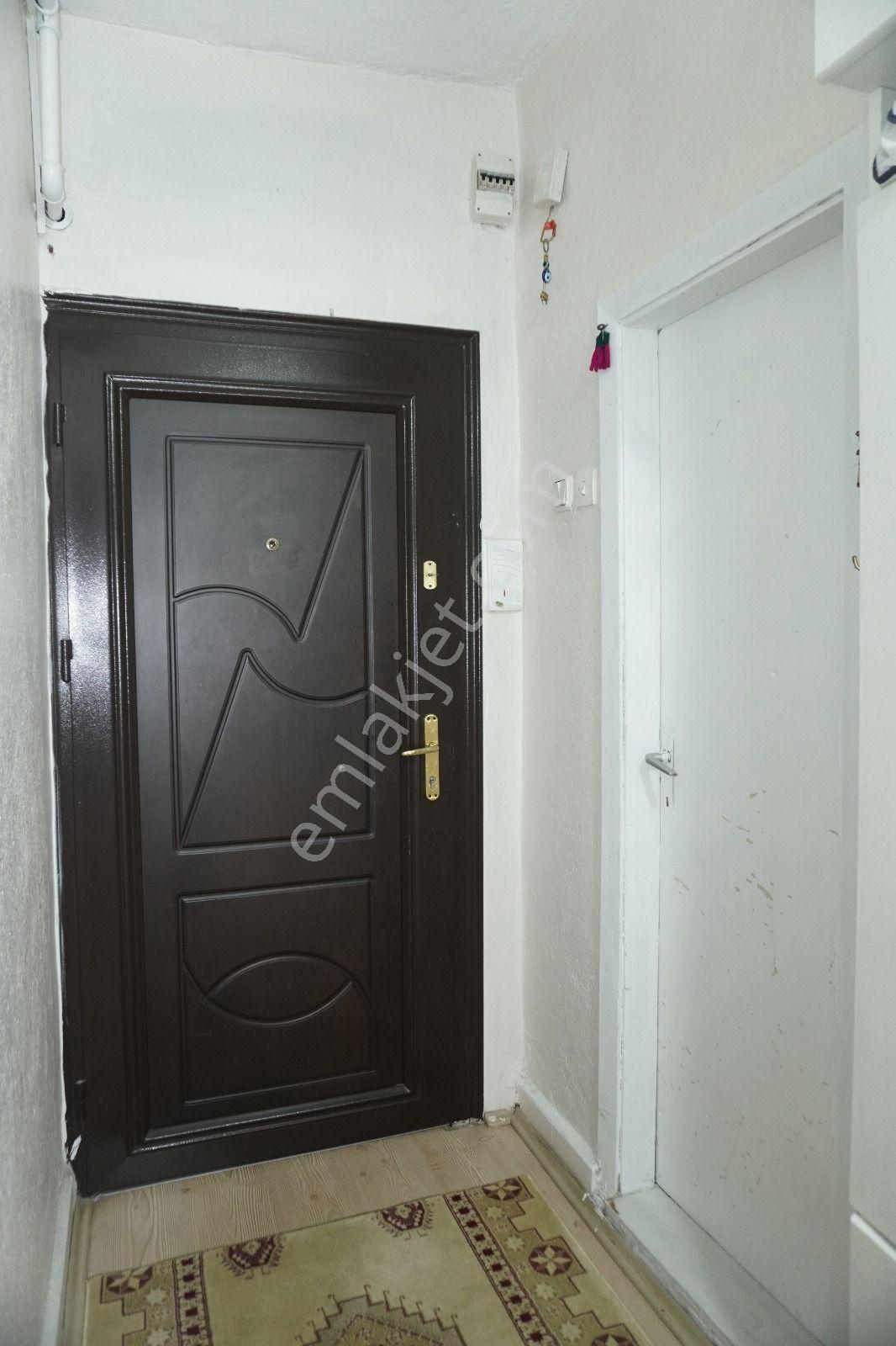 Akçay Emlak'tan Akşehir Stadyum Civarında Bakımlı Satılık 3+1 Daire - Görsel 32