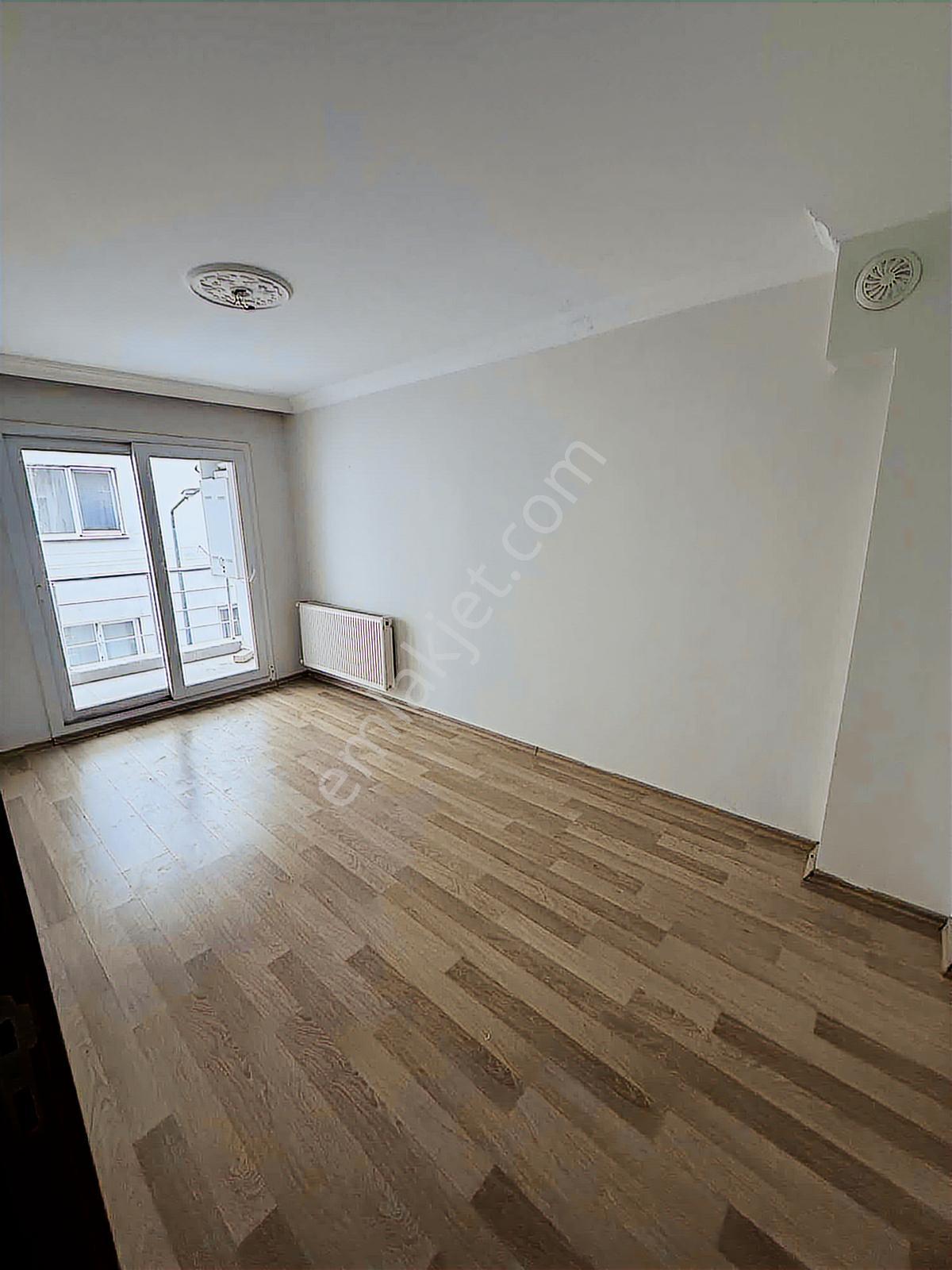 Emlak Center'dan Kiralık Yeni Mah. 2+1 Kapalı Mutfak Asansörlü - Görsel 8