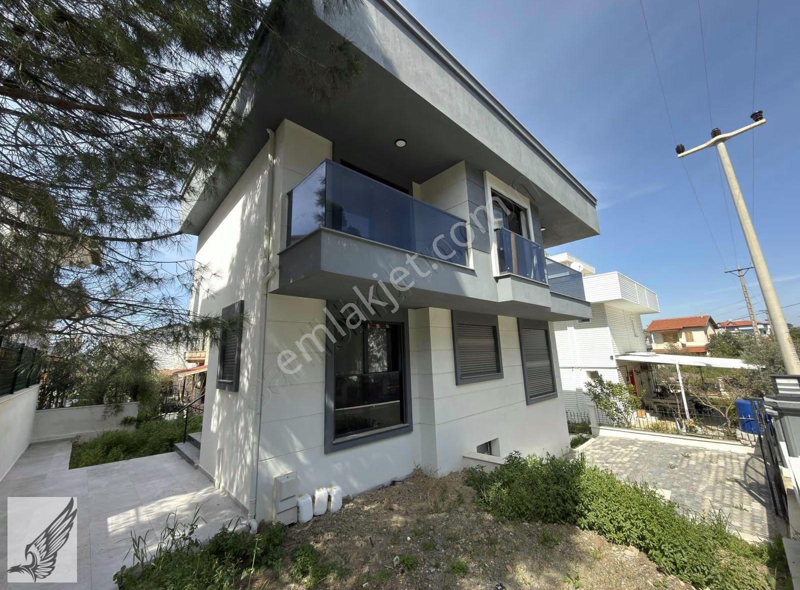 Akarca Mahallesinde Tek Müstakil 4+1 Deniz Man.villa