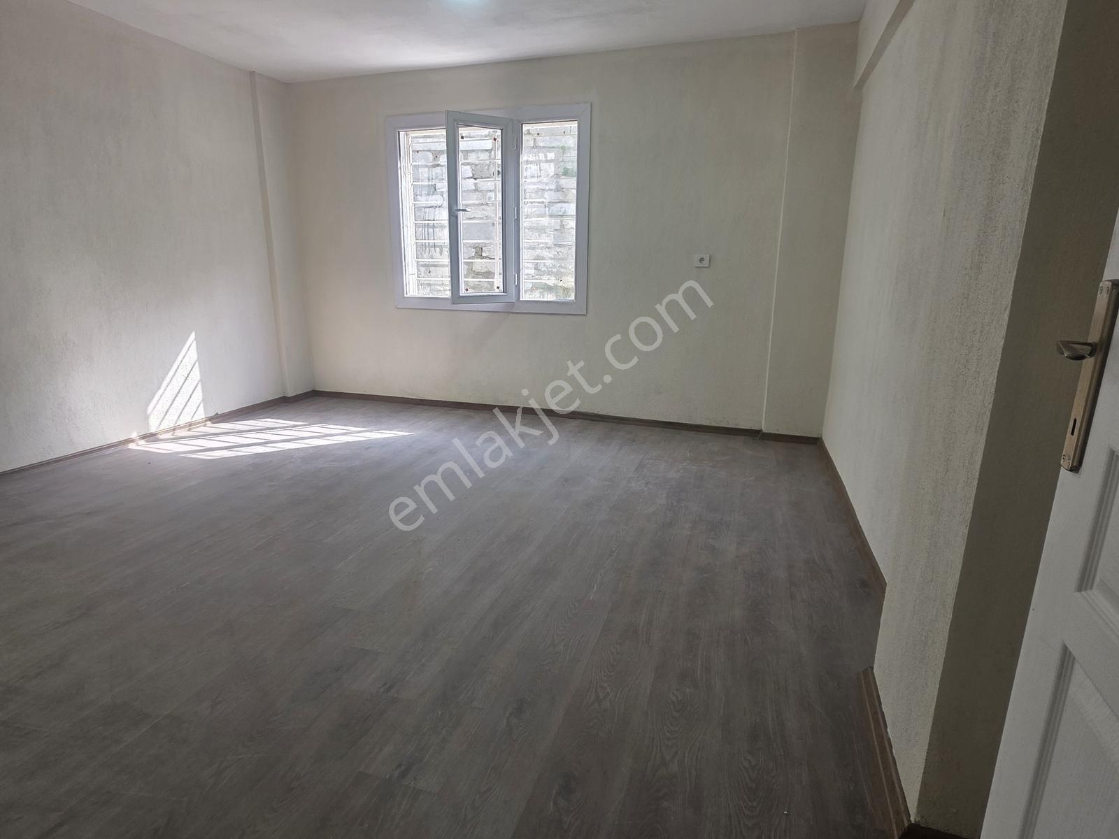 İzmir Karabağlar Limontepe'de Müstakil Daire - Görsel 13