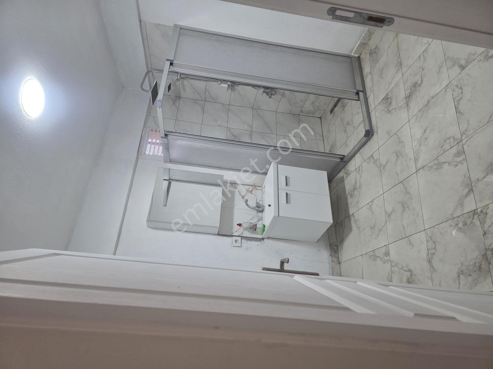 İzmir Karabağlar Limontepe'de Müstakil Daire - Görsel 7