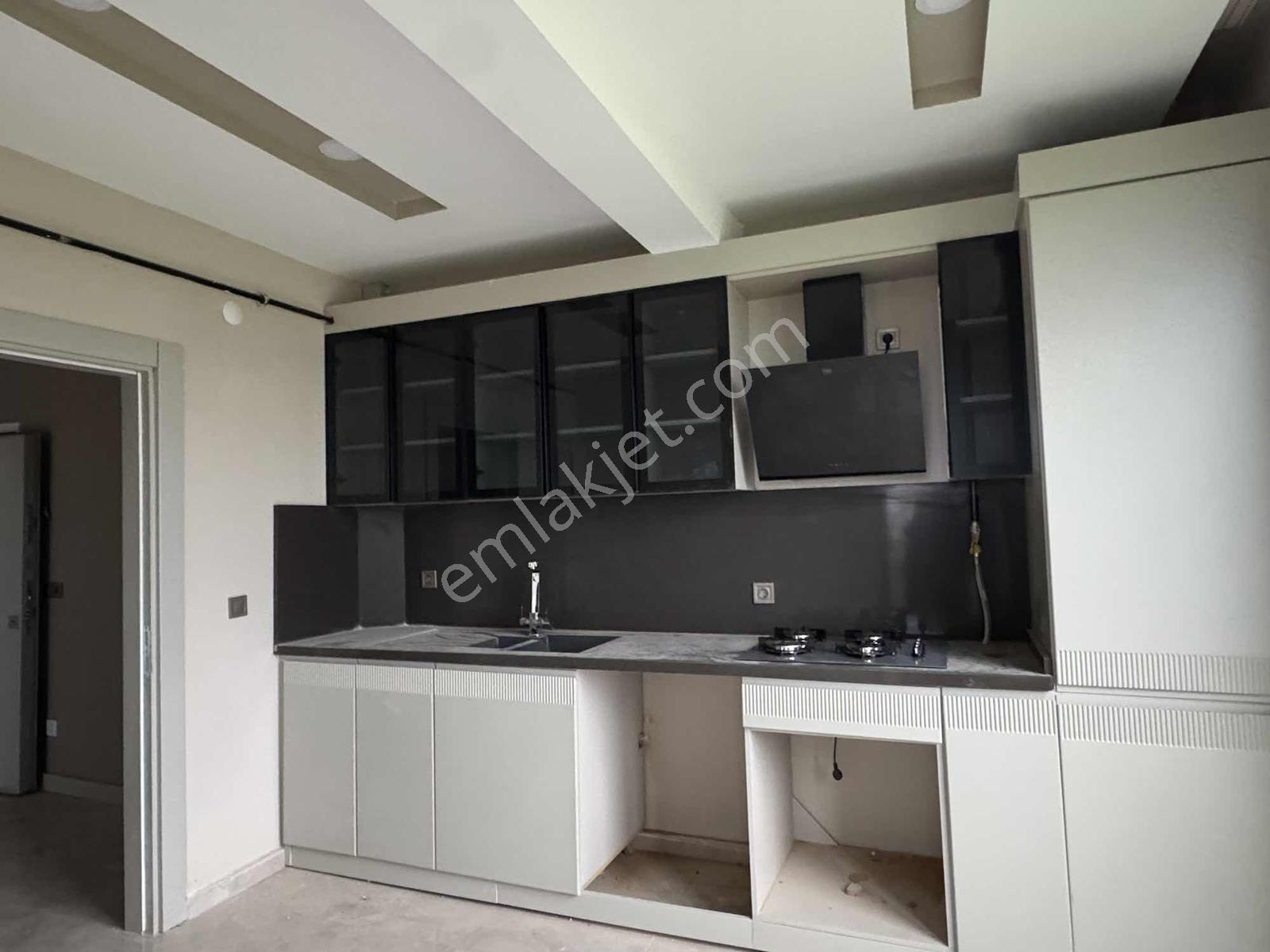Alaaddin Okçu K İ R A L I Y O R Ocean Life Tercihli 2+1 Daireler