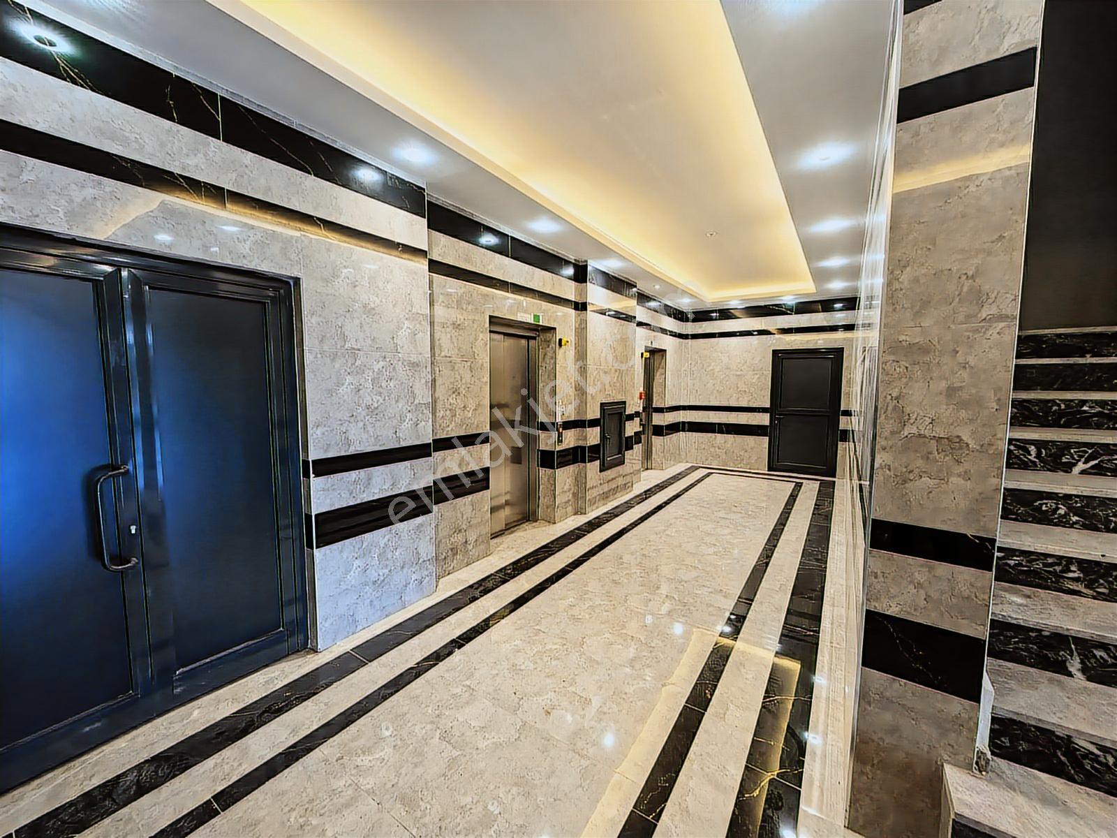 Rızık Gm' Den Belediye Civarı Kiralık Geniş 2+0 Ofis - Görsel 3
