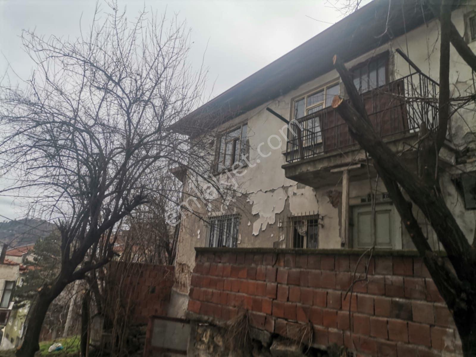 Ak Mescit Mahallesin De Satılık Eski Bina Arsa Fiyatına - Görsel 12