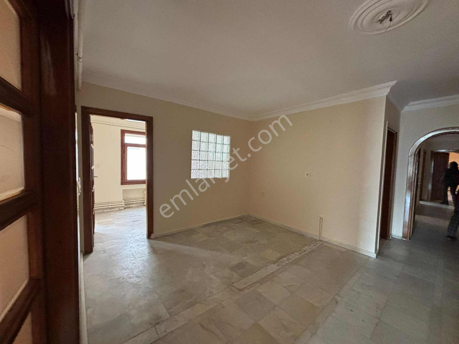 Engin Erdem'den Florya Da 4+1 Kiralık Home Ofis - Görsel 11
