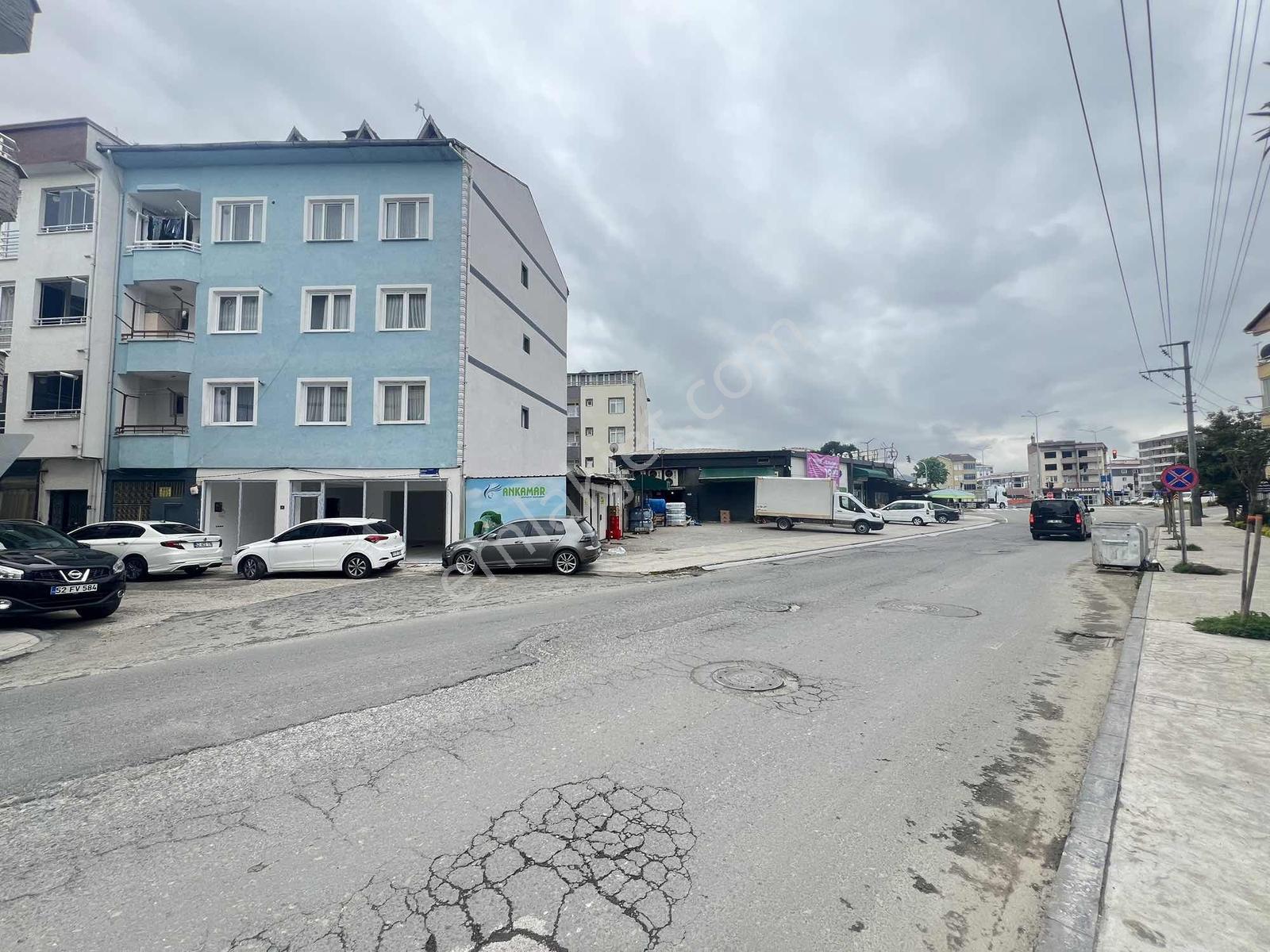 Ulaş Gayrimenkulden Dörtyol Mevki 100m² Takasa Uygun İşyeri