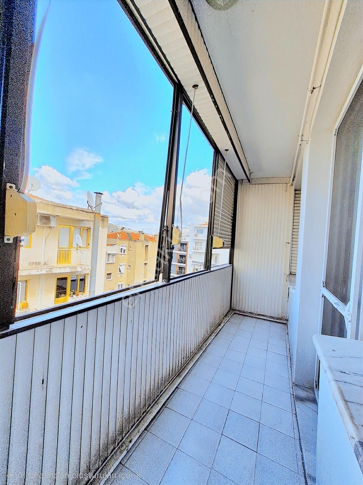 K.yaka Bahariye Sevgi Yolu Üzeri Asansörlü D.gazlı 3+1 150m2 - Görsel 19