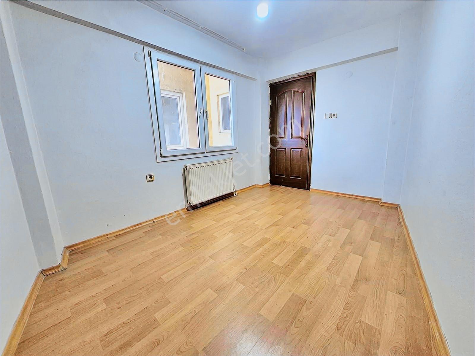 K.yaka Bahariye Sevgi Yolu Üzeri Asansörlü D.gazlı 3+1 150m2 - Görsel 22
