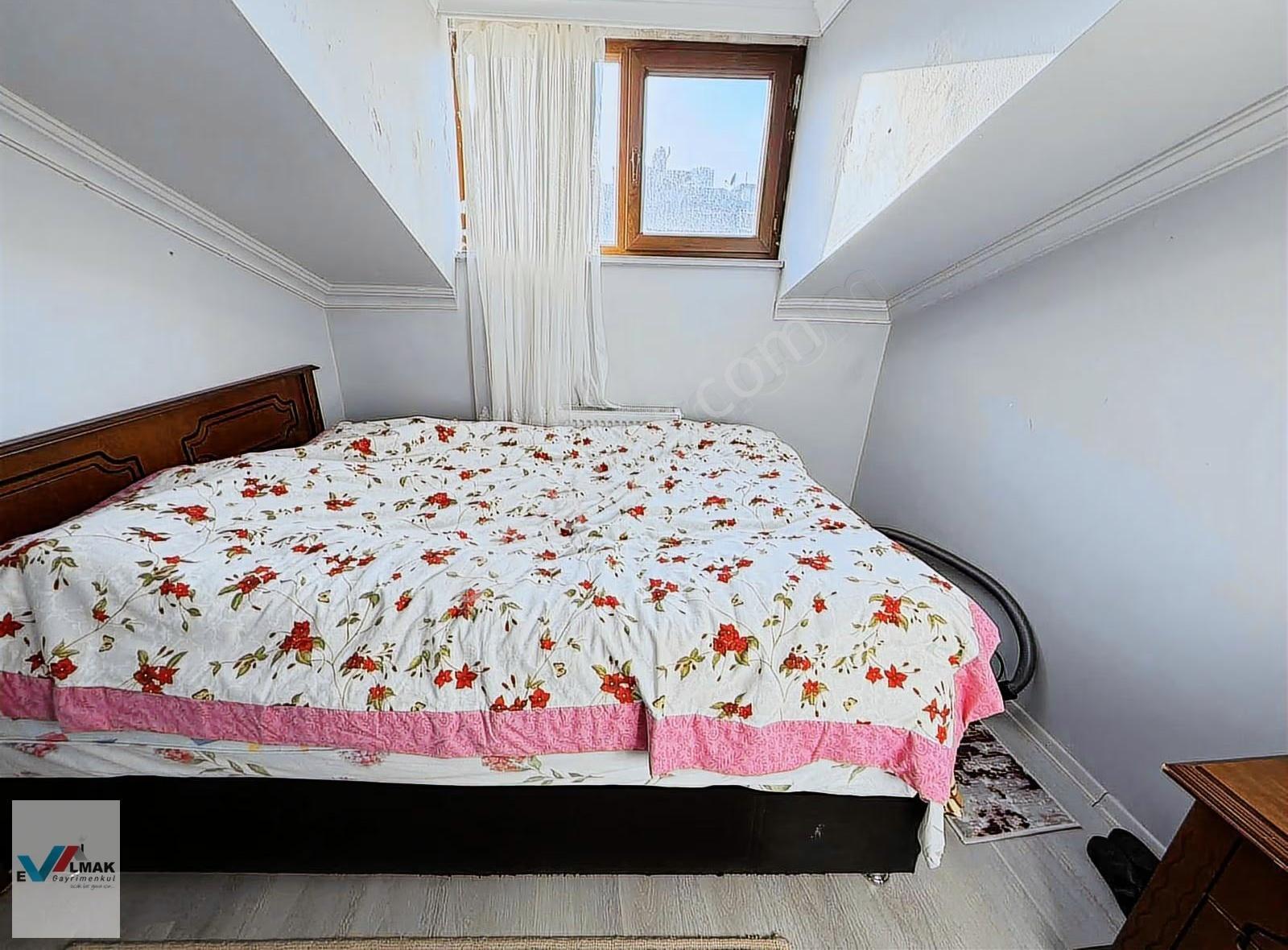 Evalmak'ta İnönü Mah.de 4+2(140m2) Caddeye Yakın Dubleks Daire - Görsel 7
