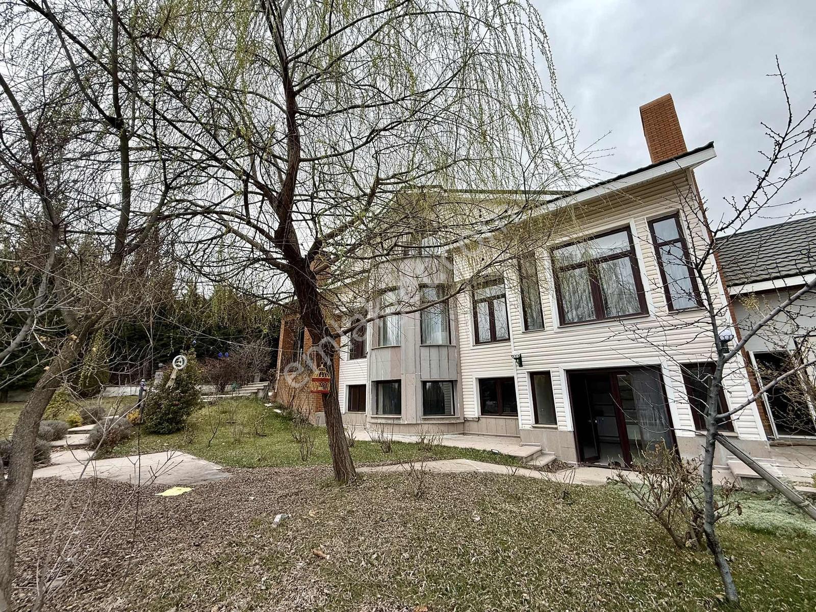 İncek Göl Konakları'nda Kiralık 6+1 Bahçeli Müstakil Villa - Görsel 7
