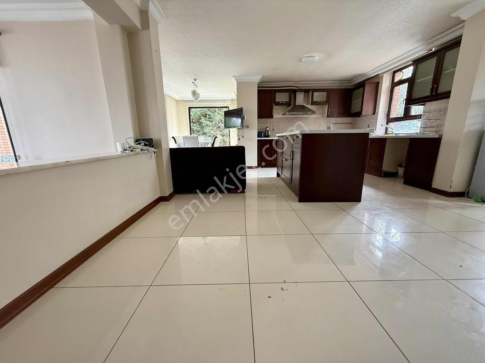 İncek Göl Konakları'nda Kiralık 6+1 Bahçeli Müstakil Villa - Görsel 28