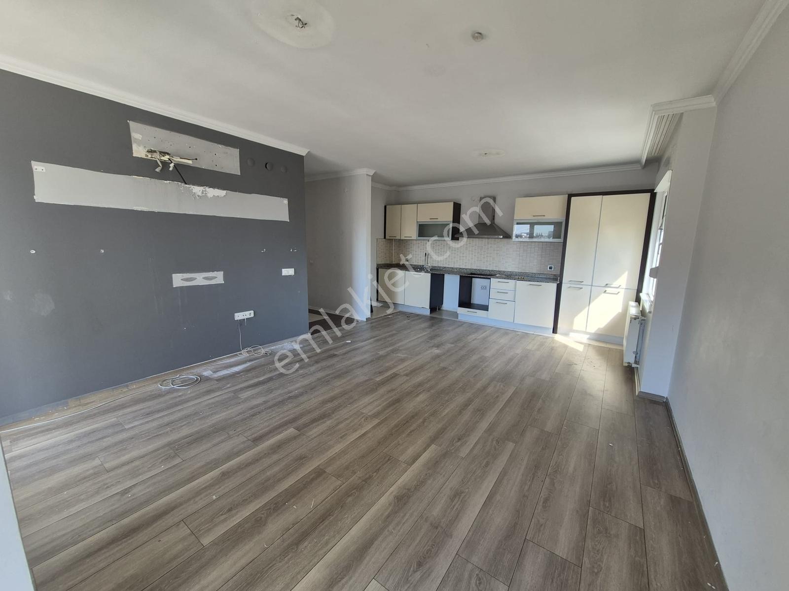 Fener Mahallesi Site İçerisinde Havuzlu 2+1 Daire - Görsel 12