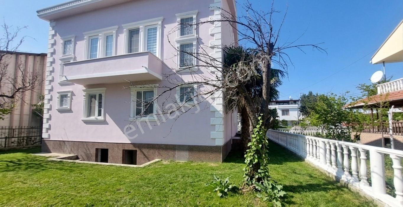 İstanbul Gümüşyaka'da Denize 100 Metre 308m2 Bahçeli İkiz Villa - Görsel 21